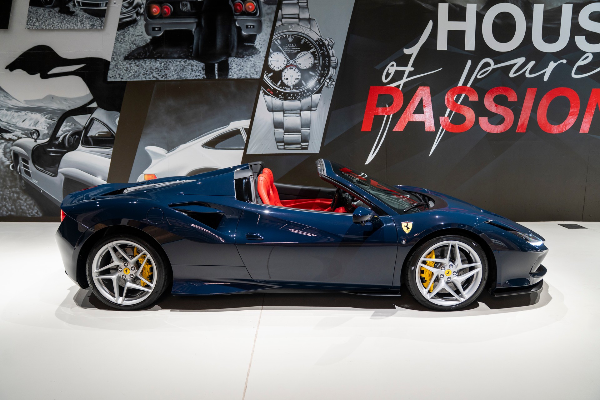 FERRARI F8 Spider-image-2