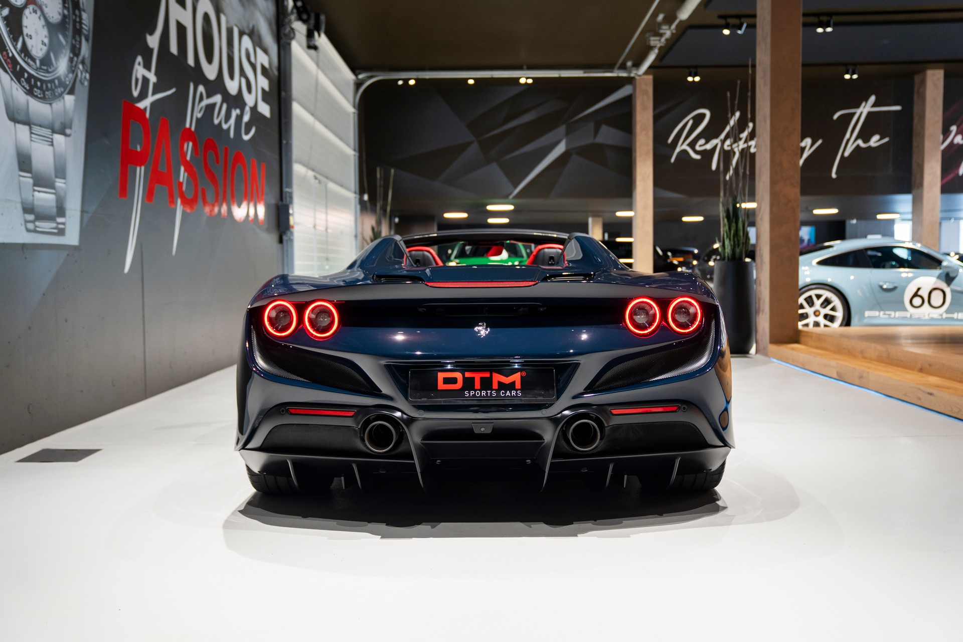 FERRARI F8 Spider-image-4