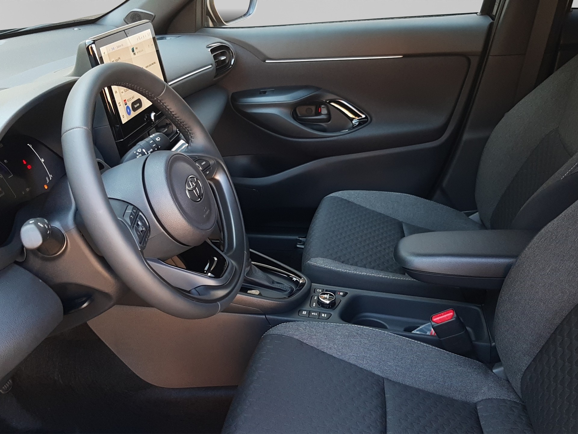 TOYOTA Yaris Cross 1.5 VVT-i HSD Trend AWD-i-image-8