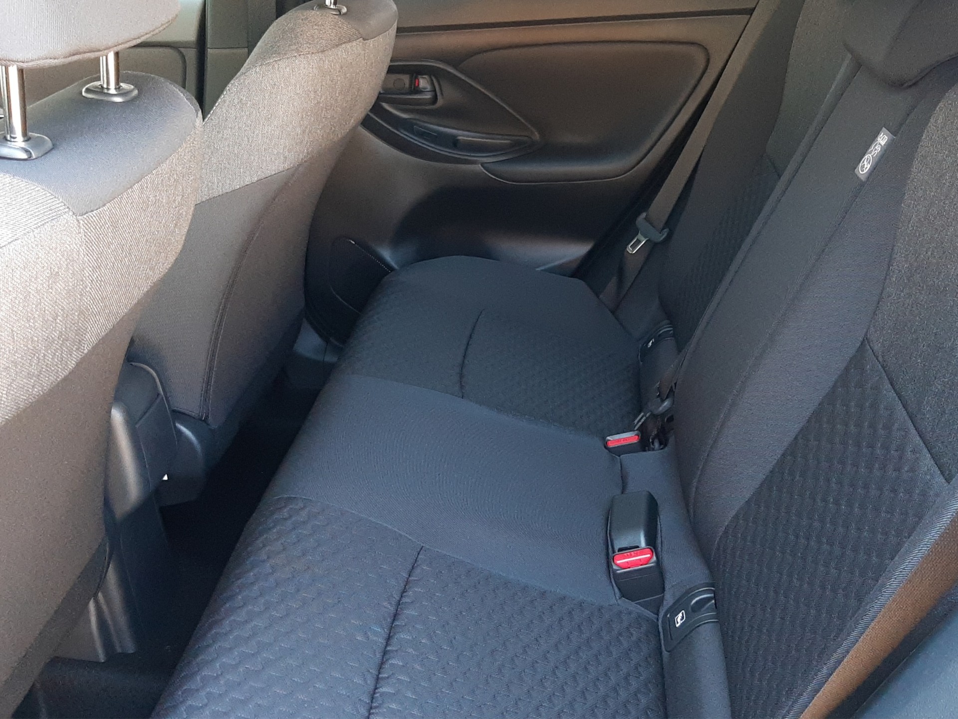 TOYOTA Yaris Cross 1.5 VVT-i HSD Trend AWD-i-image-12