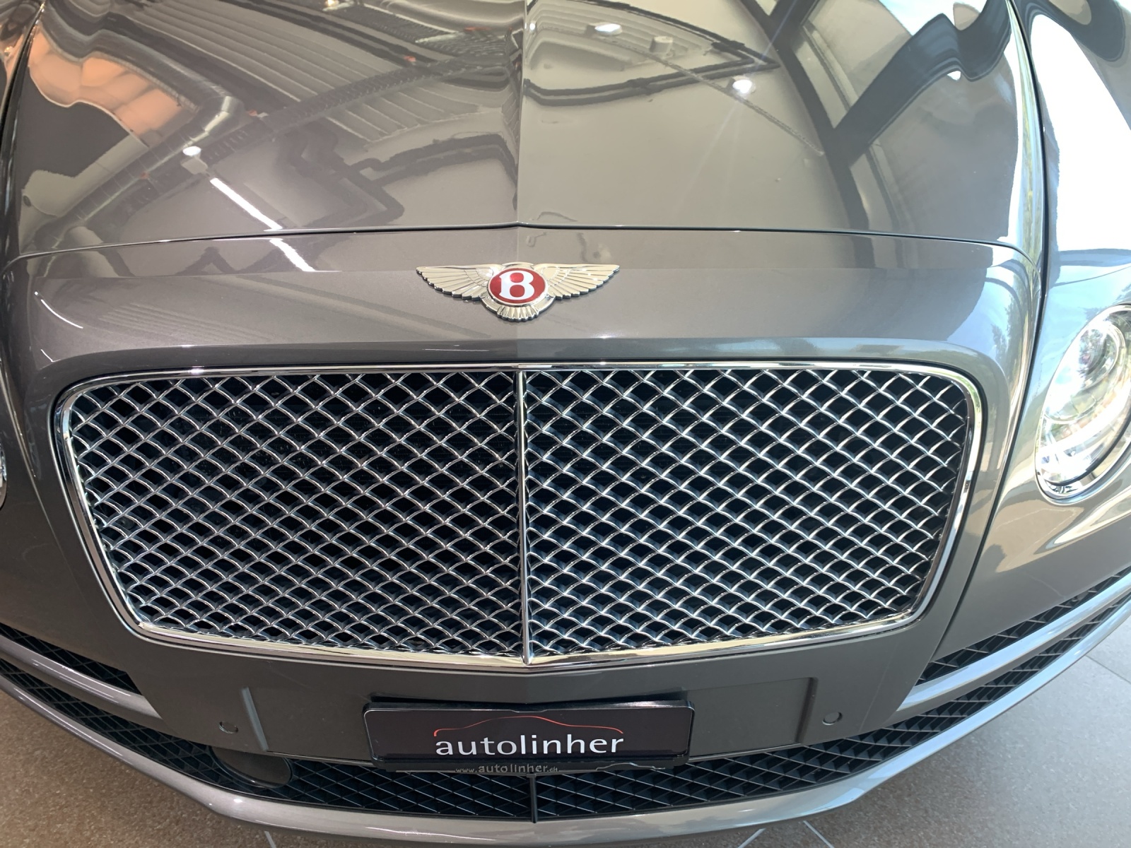 BENTLEY Flying Spur 4.0-image-14