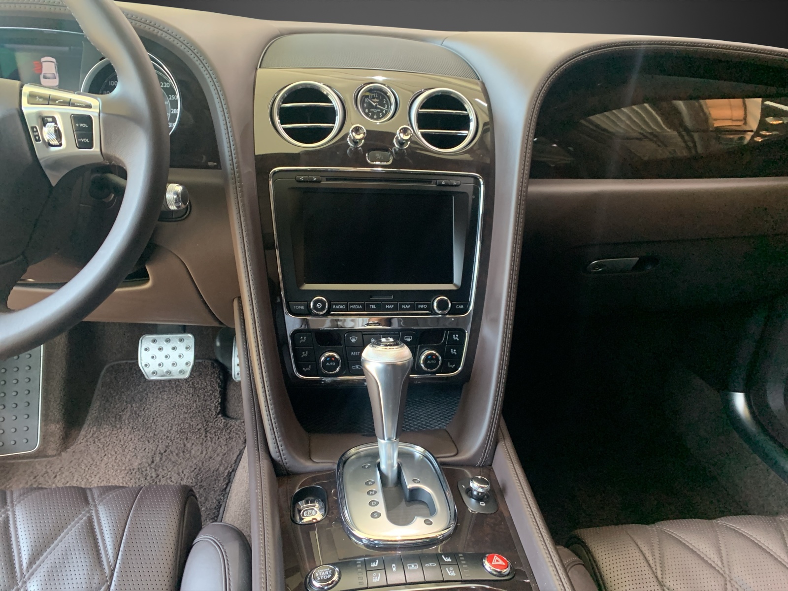 BENTLEY Flying Spur 4.0-image-10