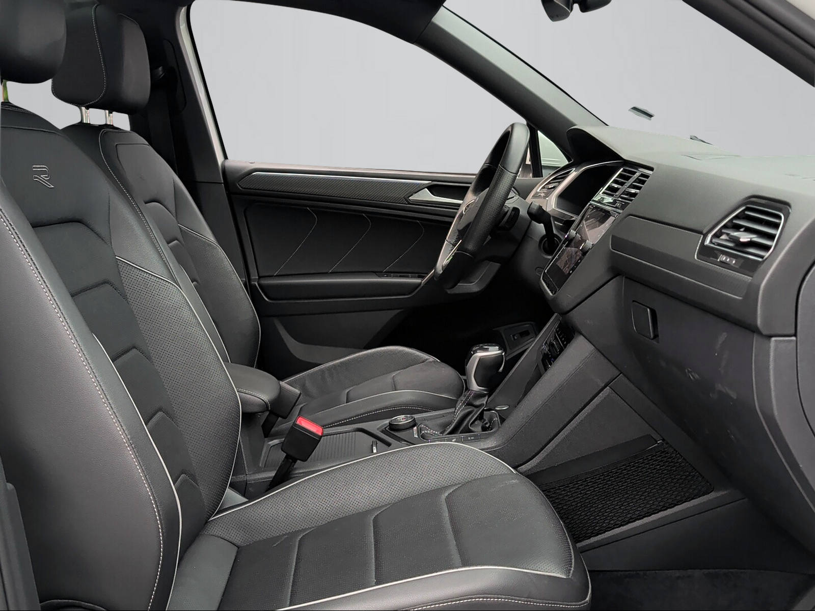 VW Tiguan Allspace 2.0 TDI SCR R-Line 4Motion DSG-image-6
