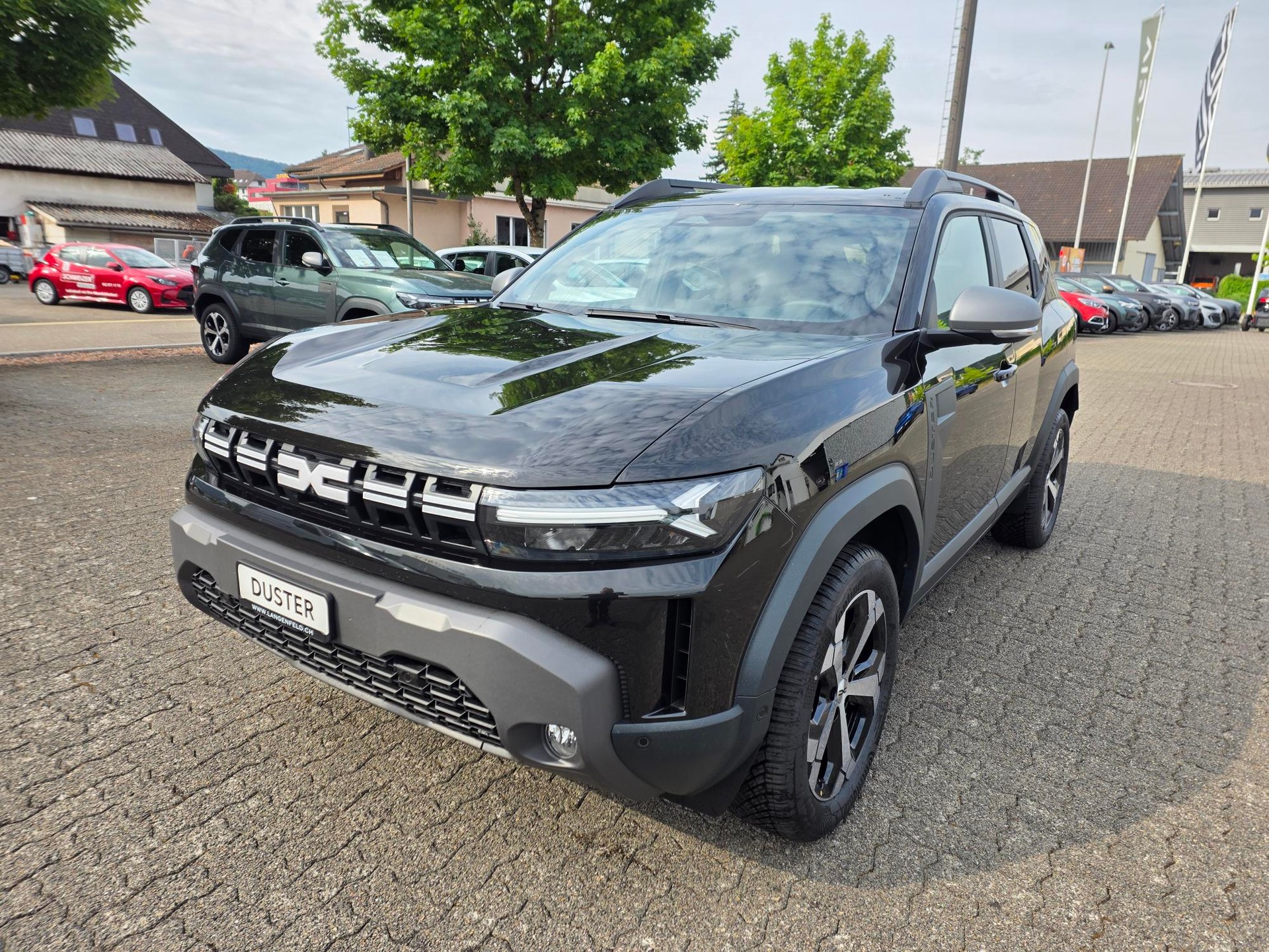 DACIA Duster 1.2 Hybrid Journey 4WD-image-0