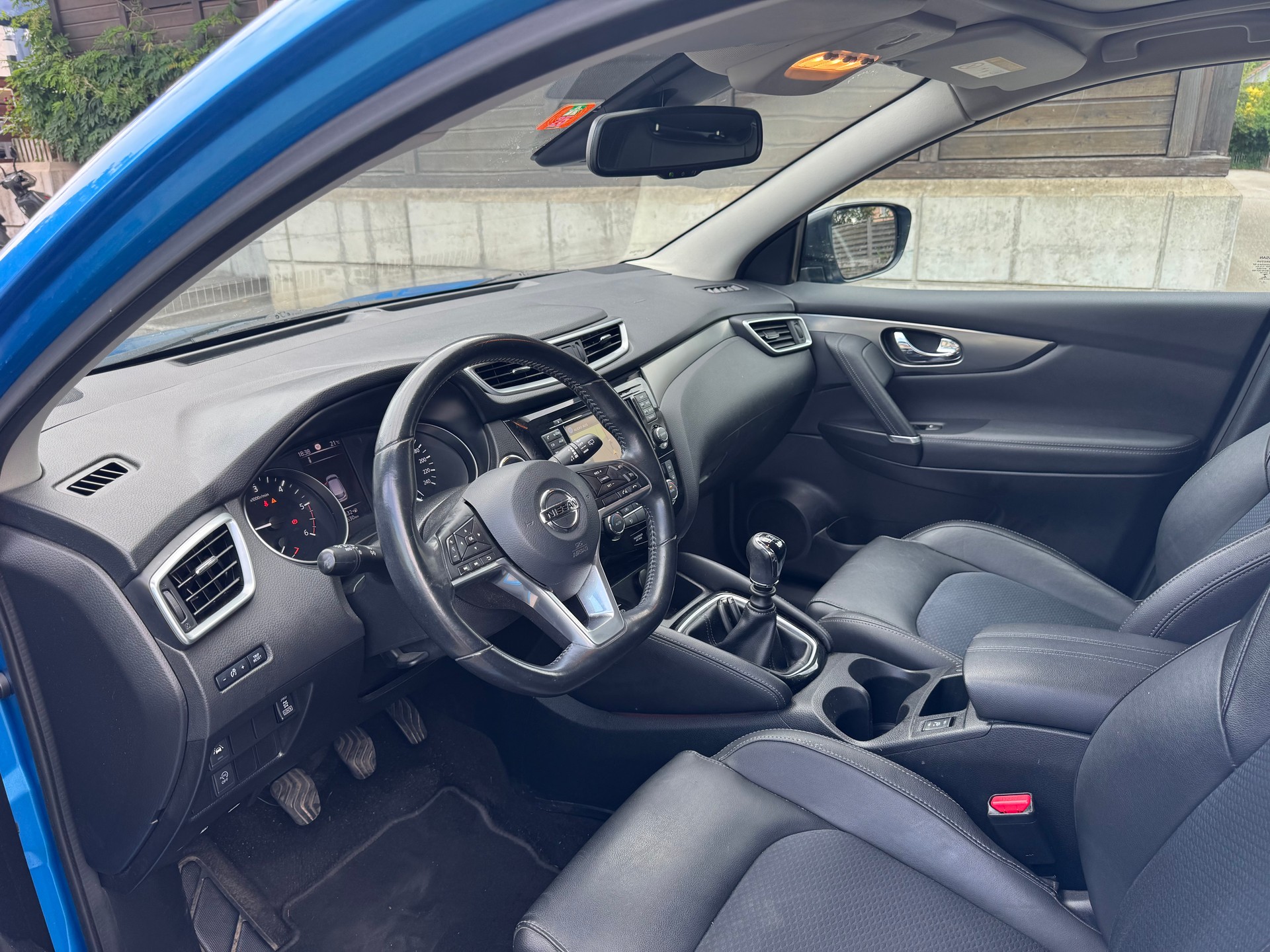 NISSAN Qashqai 1.6 dCi tekna ALL-MODE 4x4-image-9