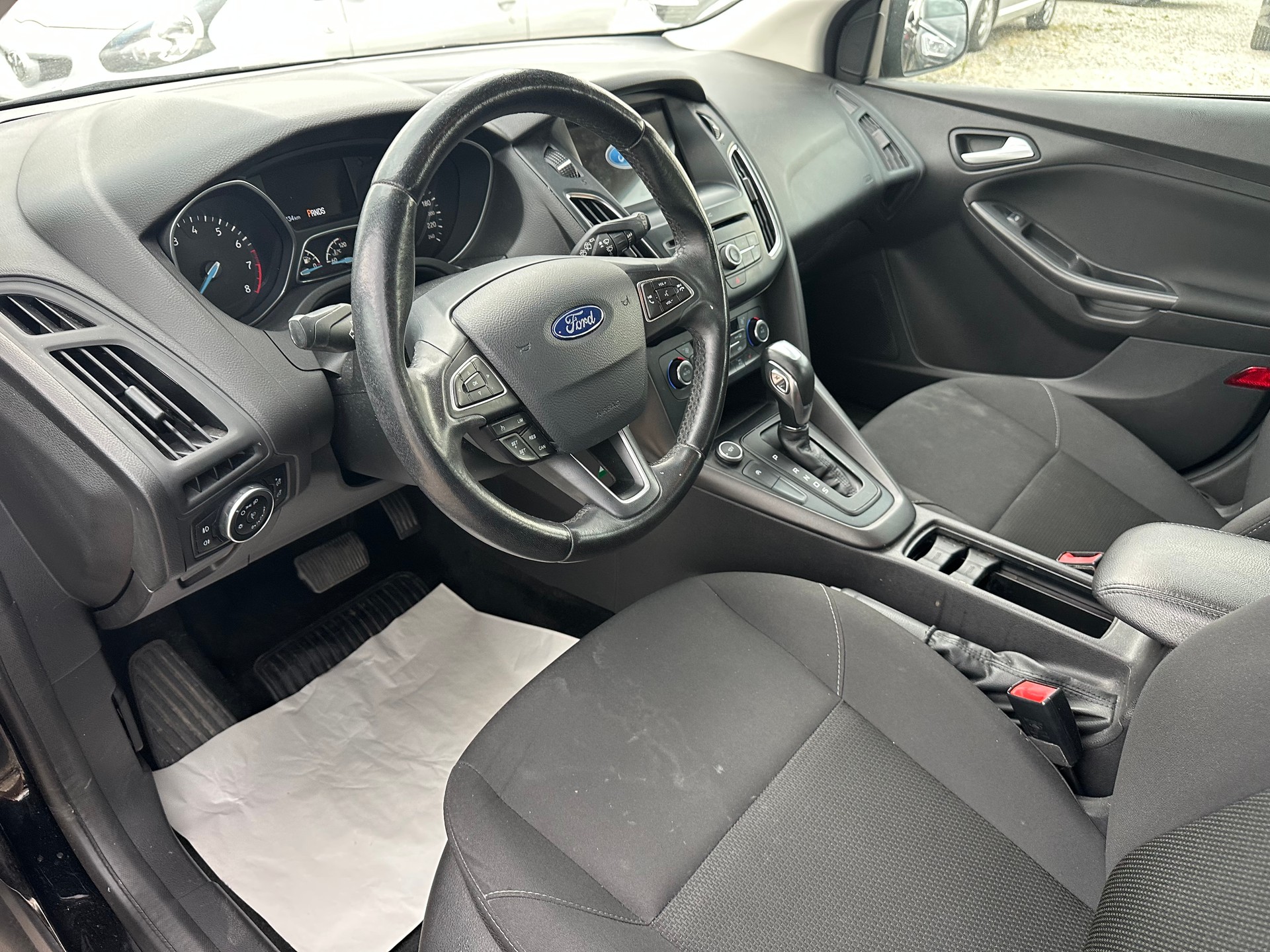 FORD Focus 1.0 SCTi Business Automatic-image-8