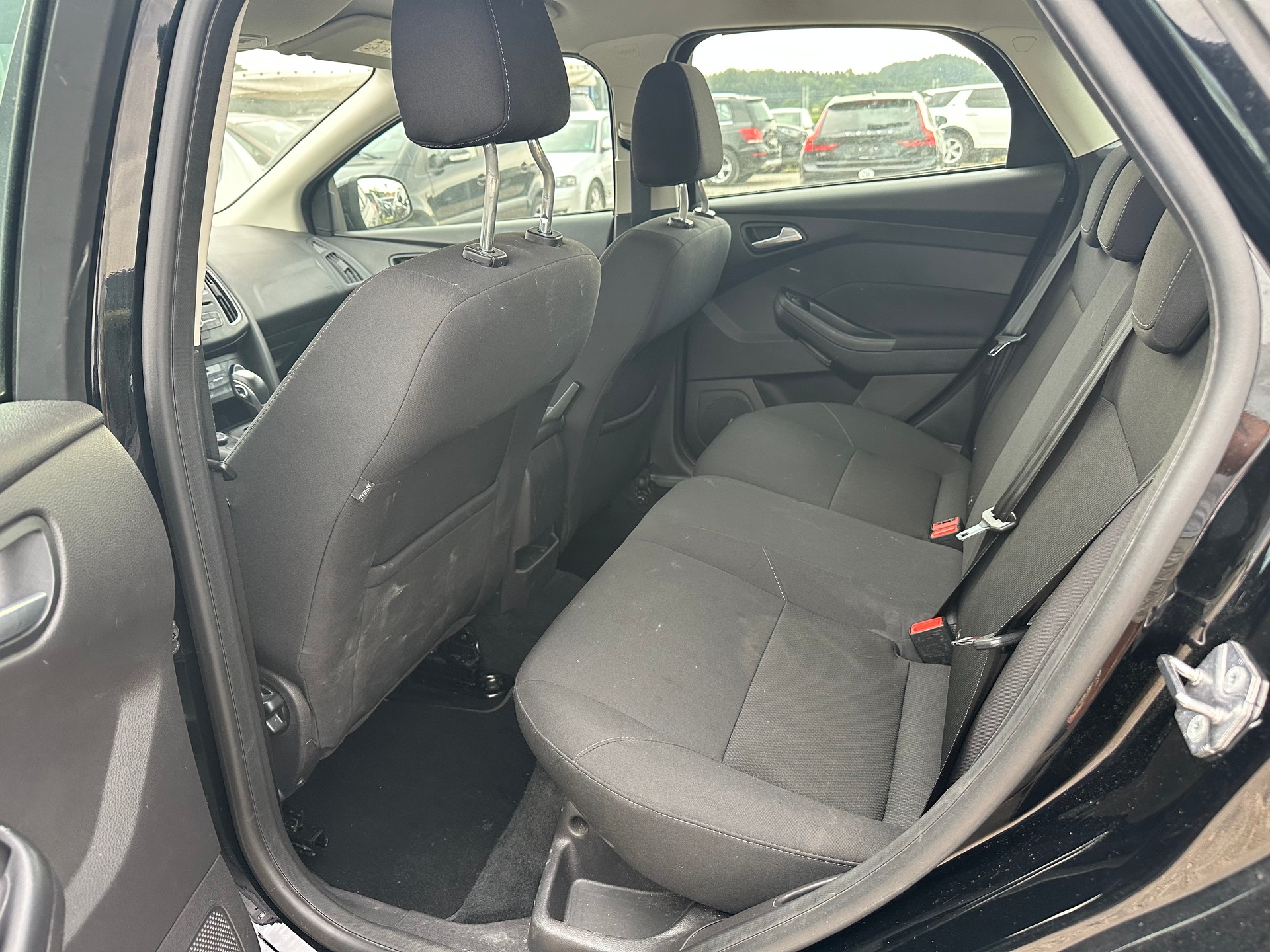 FORD Focus 1.0 SCTi Business Automatic-image-12