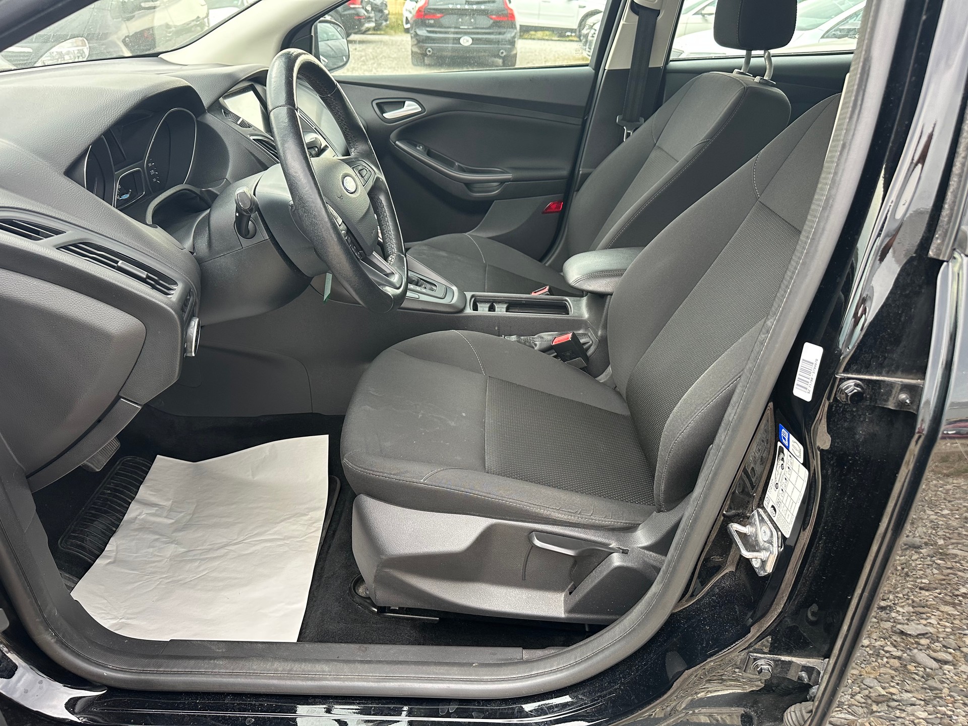 FORD Focus 1.0 SCTi Business Automatic-image-7