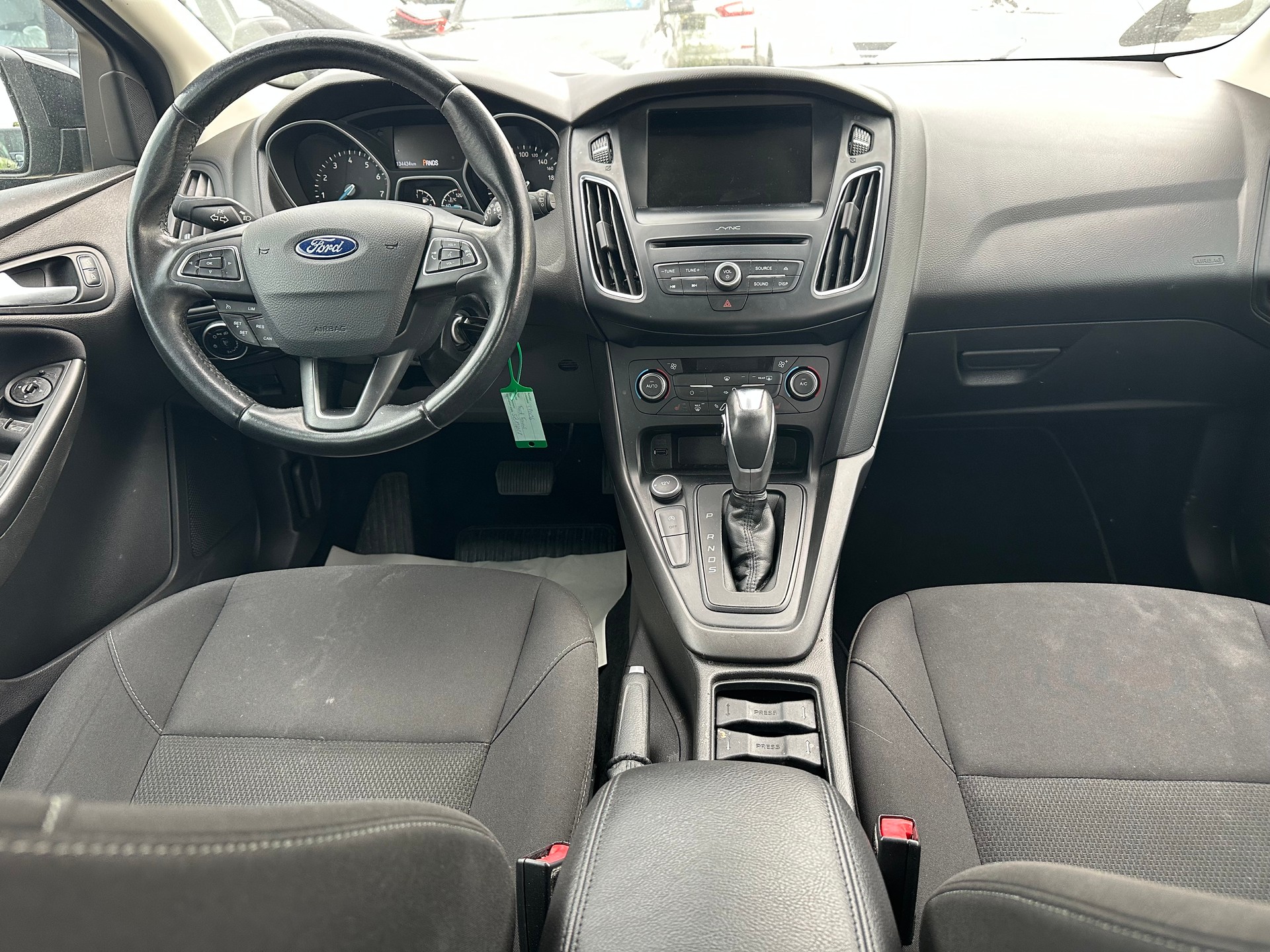 FORD Focus 1.0 SCTi Business Automatic-image-9