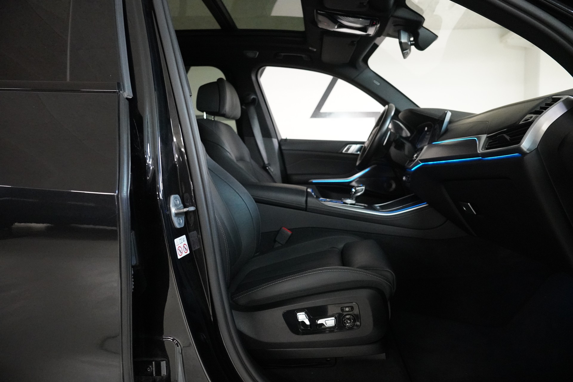 BMW X5 xDrive45e M Sport Steptronic-image-14