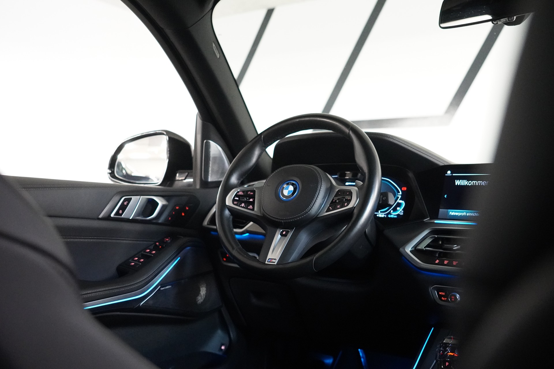 BMW X5 xDrive45e M Sport Steptronic-image-23