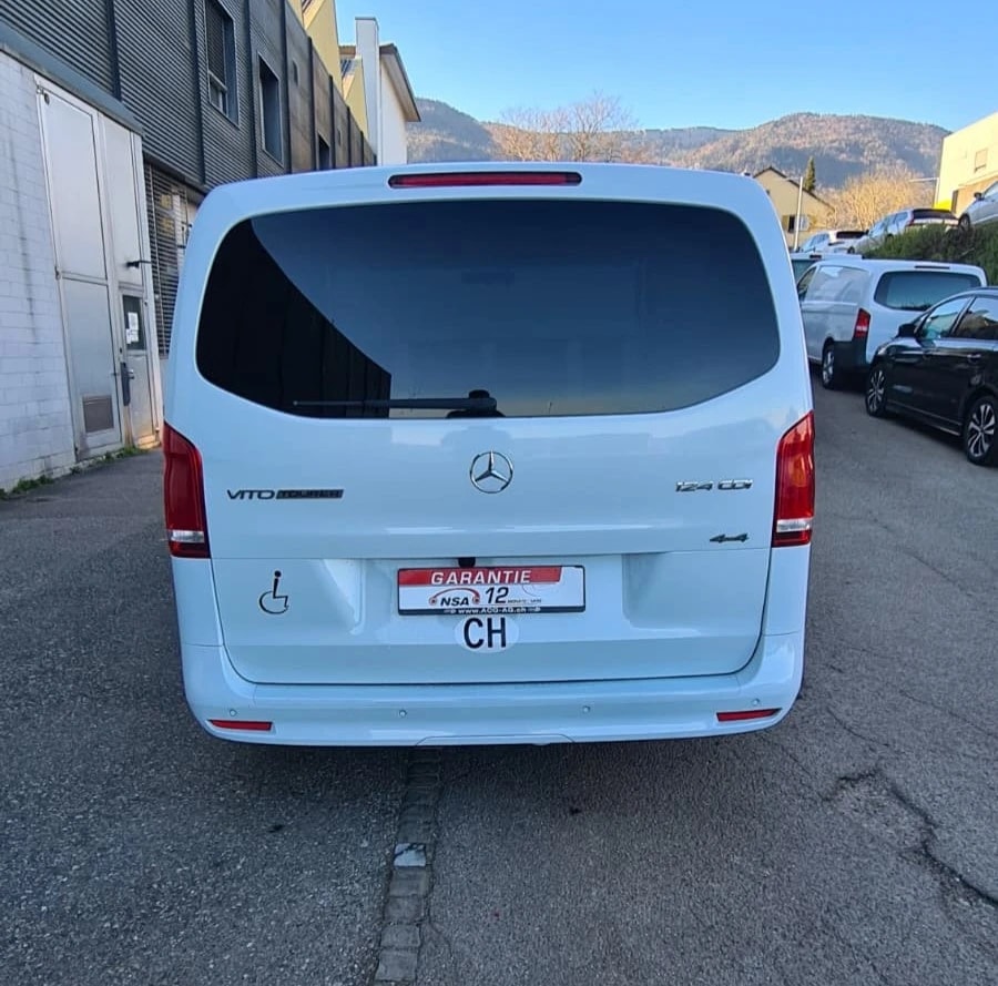 MERCEDES-BENZ Vito 124 CDI Lang Select Tourer 4Matic 9G-Tronic ** 237 PS ** 8-Plätzer ** Gr-Navi ** RF-Kamera ** Anh-Kupplung ** Frisch Ab MFK-image-5
