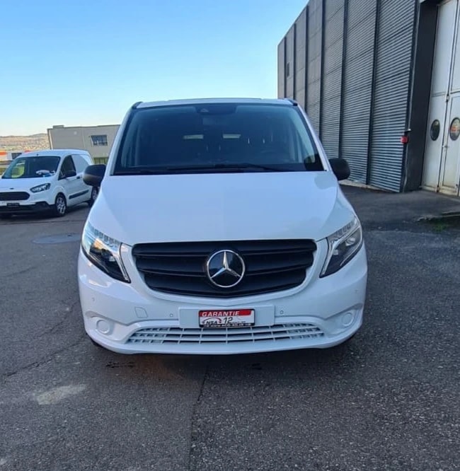 MERCEDES-BENZ Vito 124 CDI Lang Select Tourer 4Matic 9G-Tronic ** 237 PS ** 8-Plätzer ** Gr-Navi ** RF-Kamera ** Anh-Kupplung ** Frisch Ab MFK-showroom-element-1