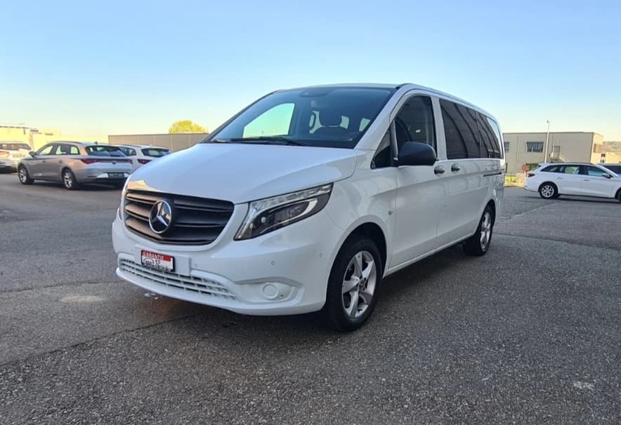 MERCEDES-BENZ Vito 124 CDI Lang Select Tourer 4Matic 9G-Tronic ** 237 PS ** 8-Plätzer ** Gr-Navi ** RF-Kamera ** Anh-Kupplung ** Frisch Ab MFK-showroom-element-2