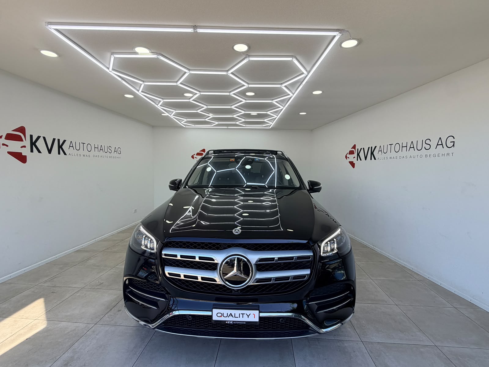 MERCEDES-BENZ GLS 400 d 4Matic AMG Line 9G-Tronic | 7 Plätze | CH-Fahrzeug | Vollausstattung | Panorama |-showroom-element-3
