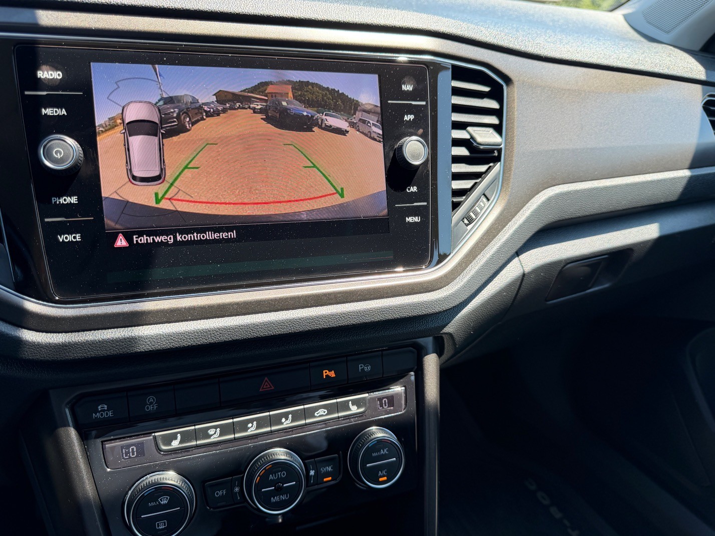 VW T-Roc 1.5 TSI EVO Advance DSG-image-7