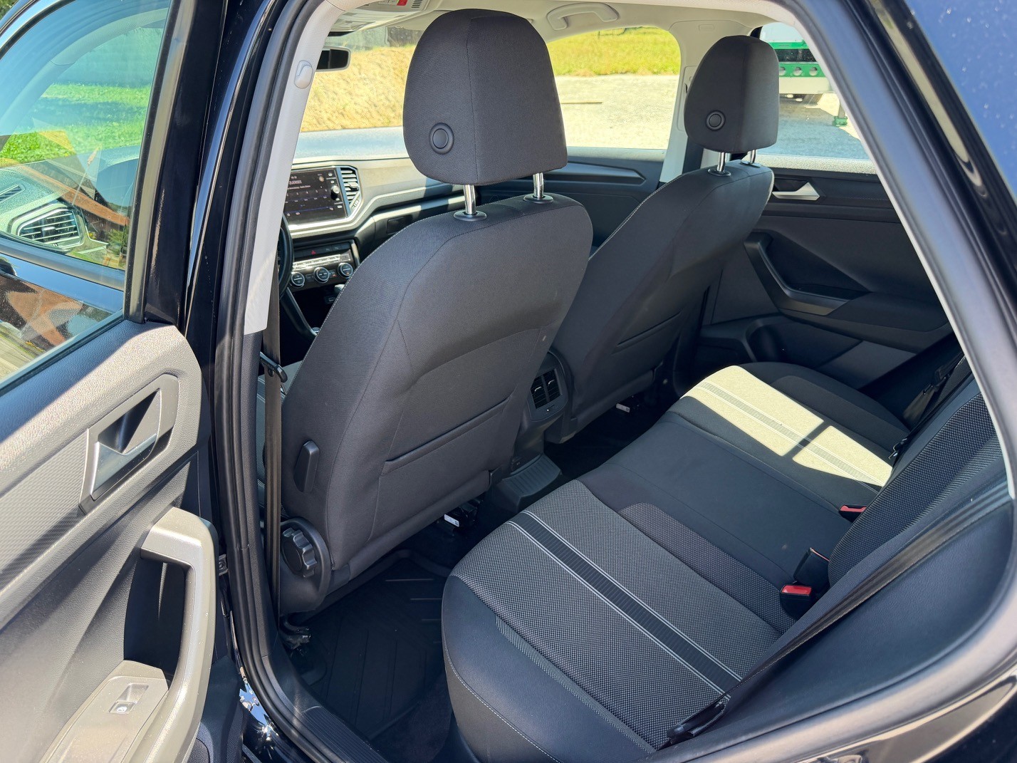 VW T-Roc 1.5 TSI EVO Advance DSG-image-10