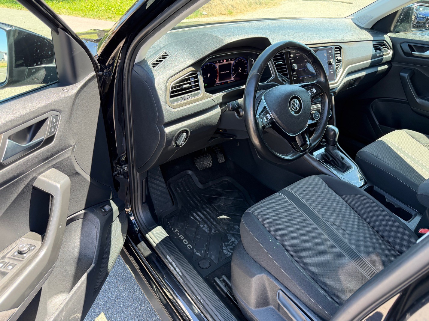 VW T-Roc 1.5 TSI EVO Advance DSG-image-8
