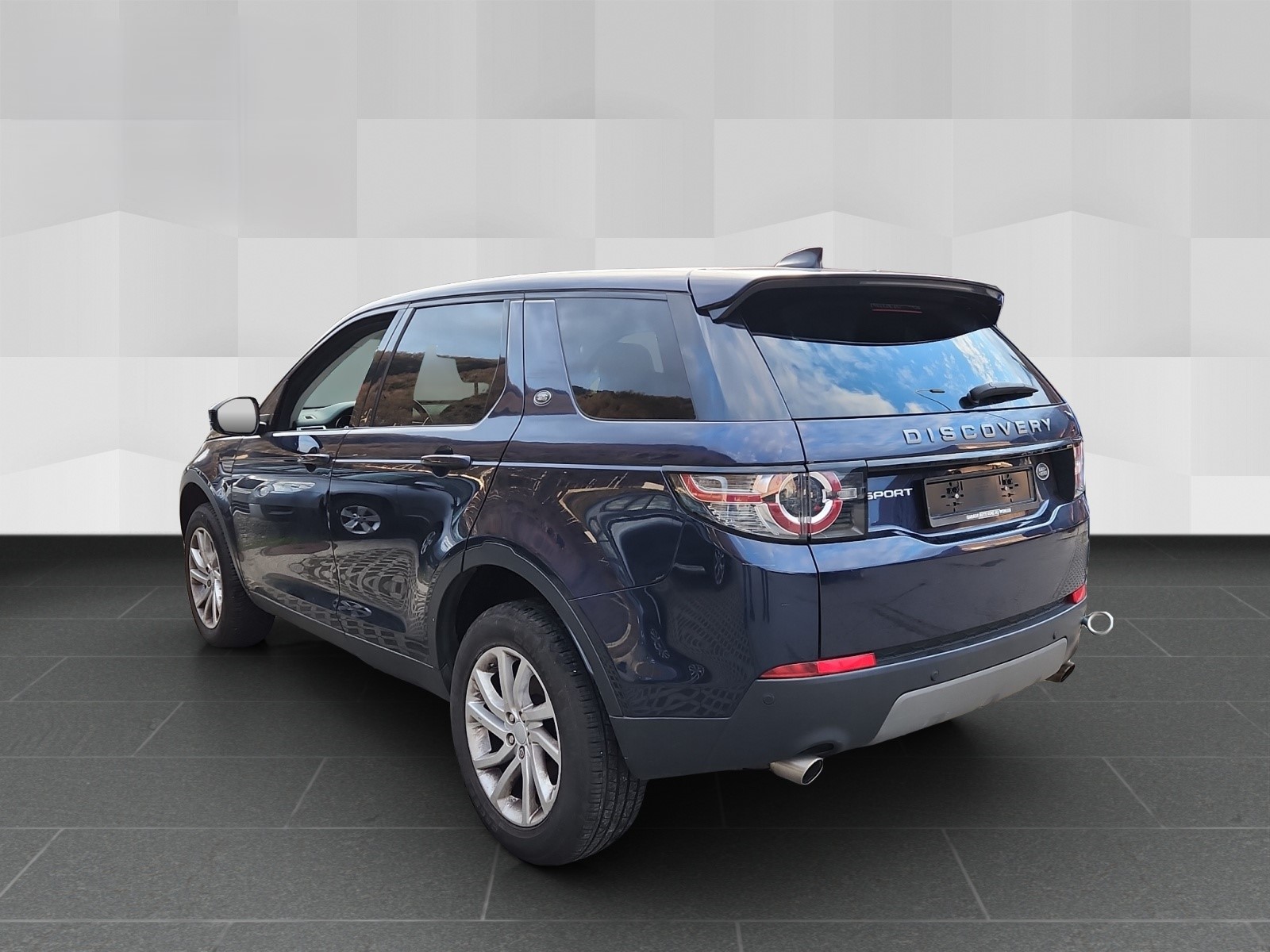 LAND ROVER Discovery Sport 2.0 TD4 SE AT9-image-6