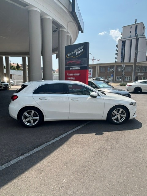 MERCEDES-BENZ A 220 Progressive 7G-DCT 4Matic-image-1