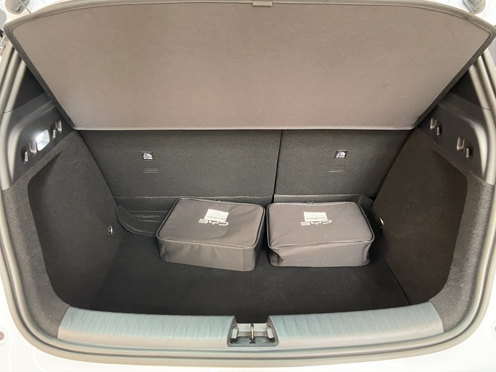 BYD Dolphin G DM-i Comfort-image-12