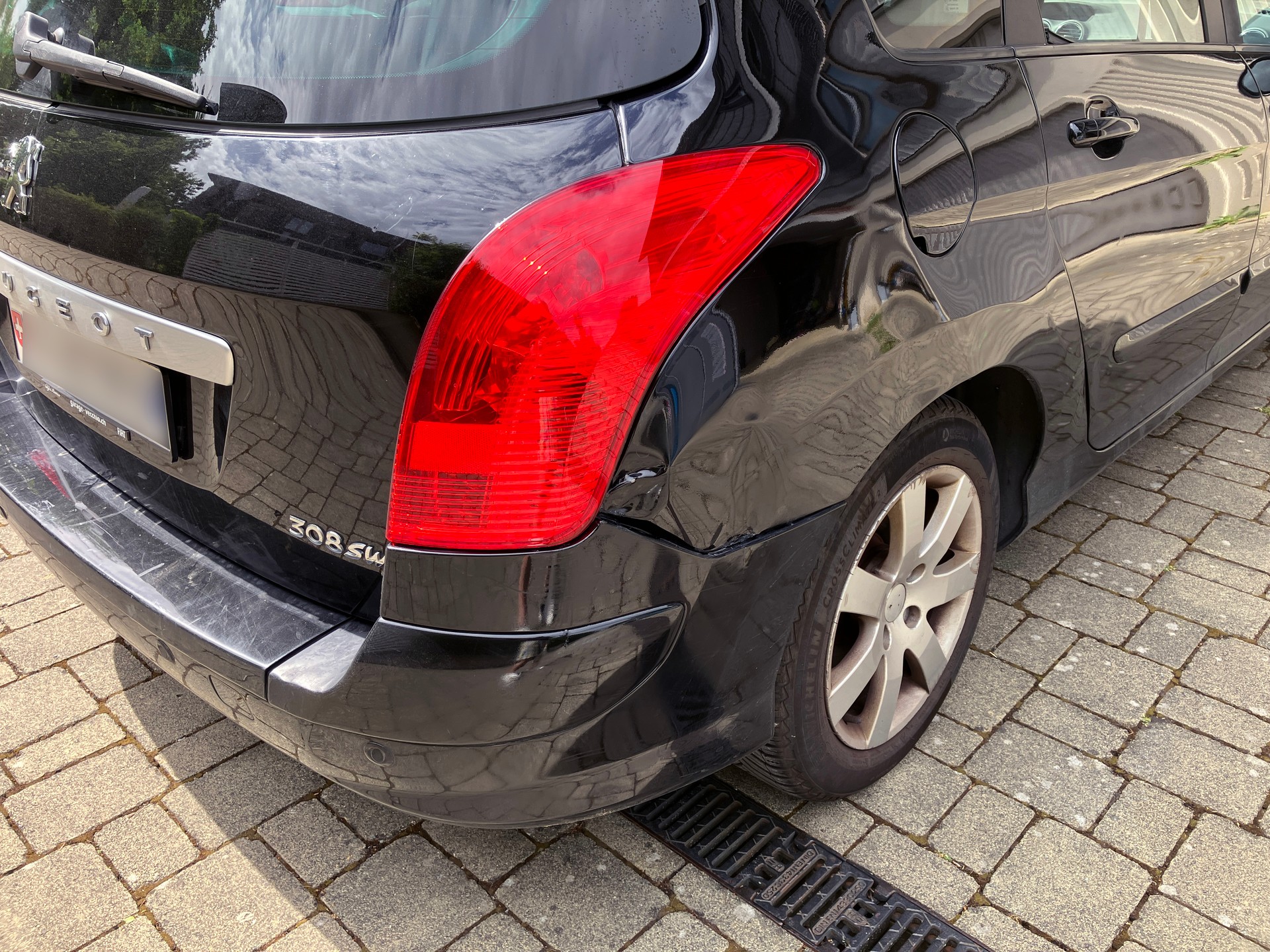 PEUGEOT 1.6 HDI Sport-image-4