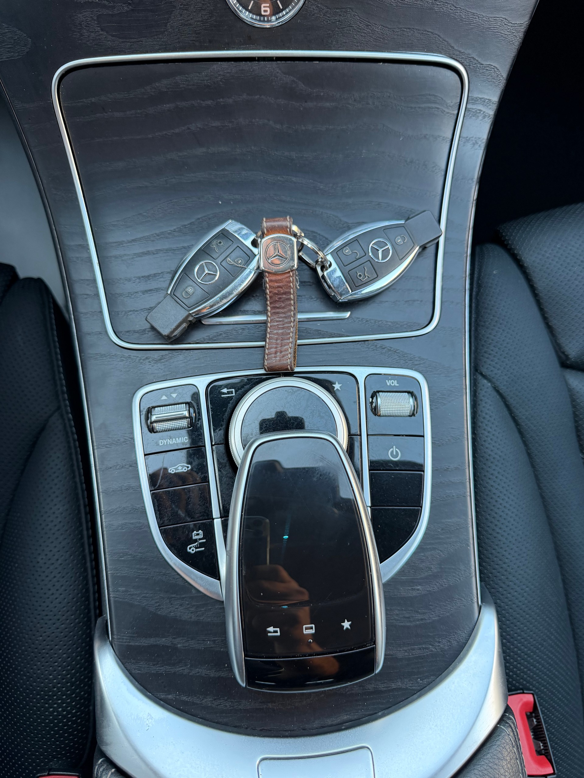 MERCEDES-BENZ C 350 e Avantgarde 7G-Tronic-image-17