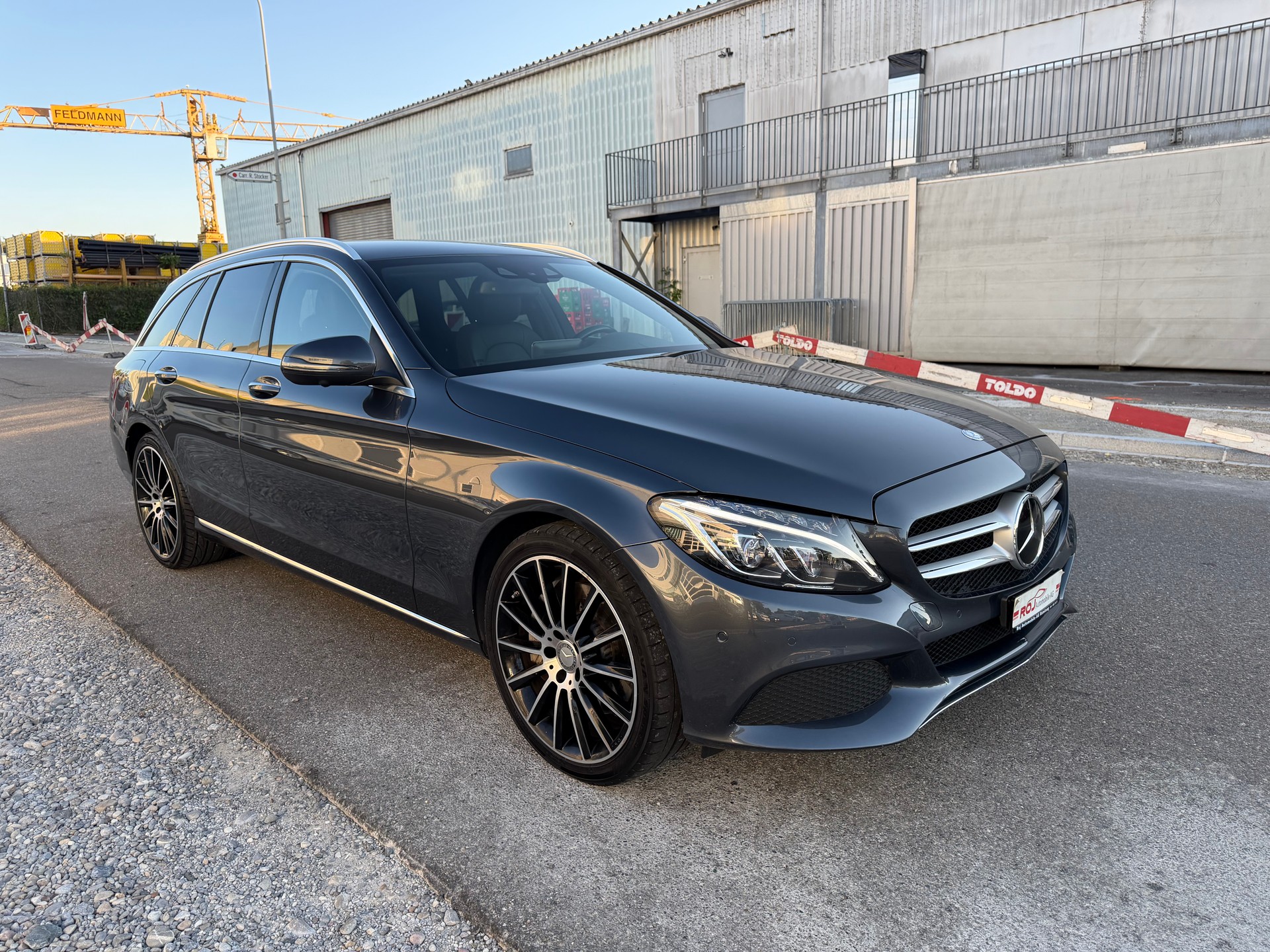 MERCEDES-BENZ C 350 e Avantgarde 7G-Tronic-image-3