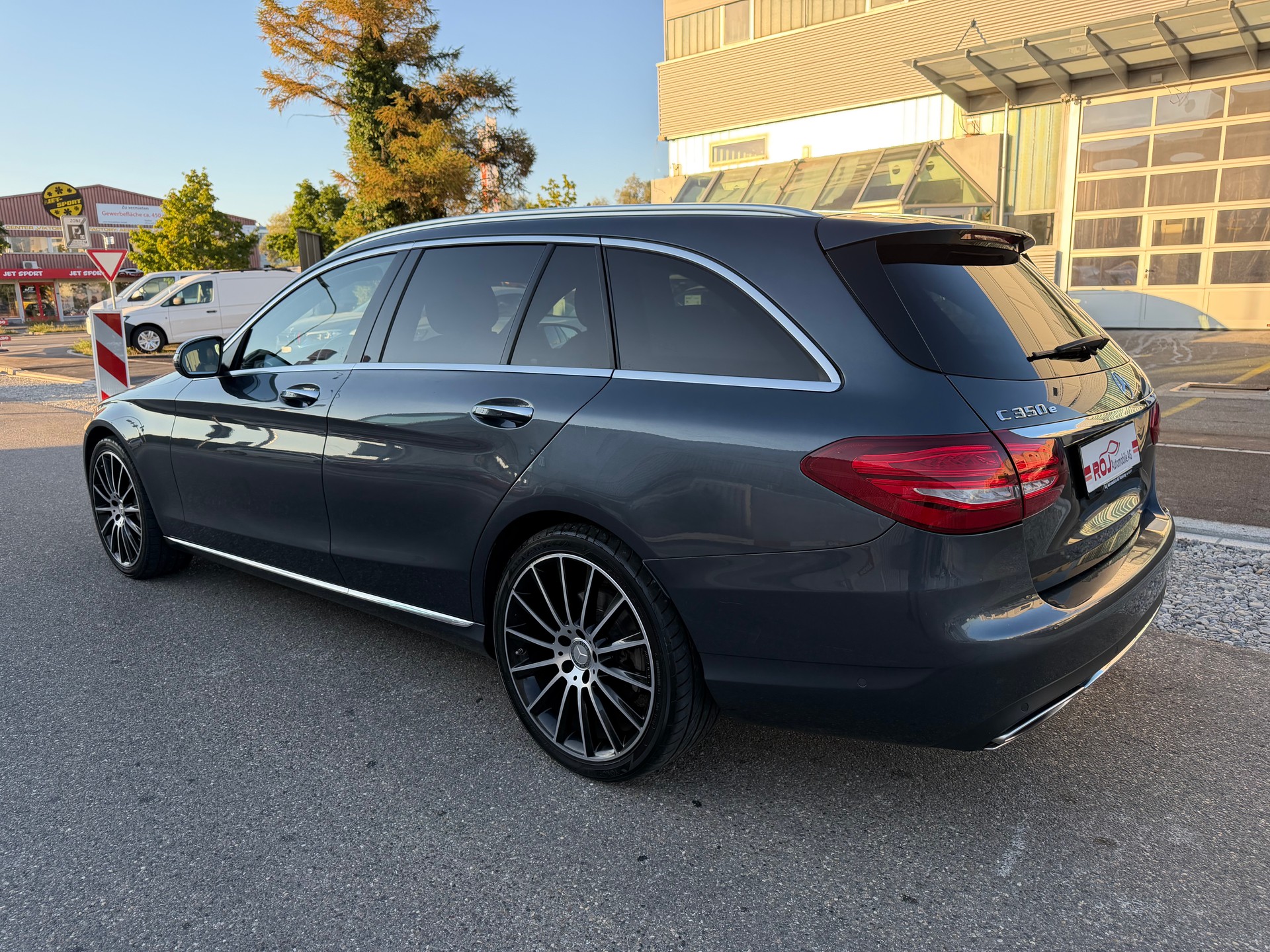 MERCEDES-BENZ C 350 e Avantgarde 7G-Tronic-image-6