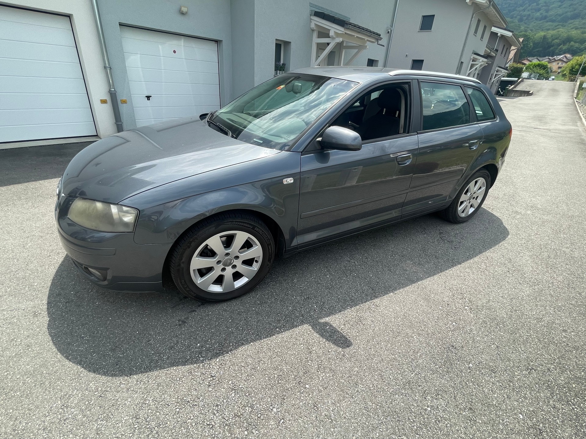 AUDI 1.8 16V T FSI Ambiente-image-2