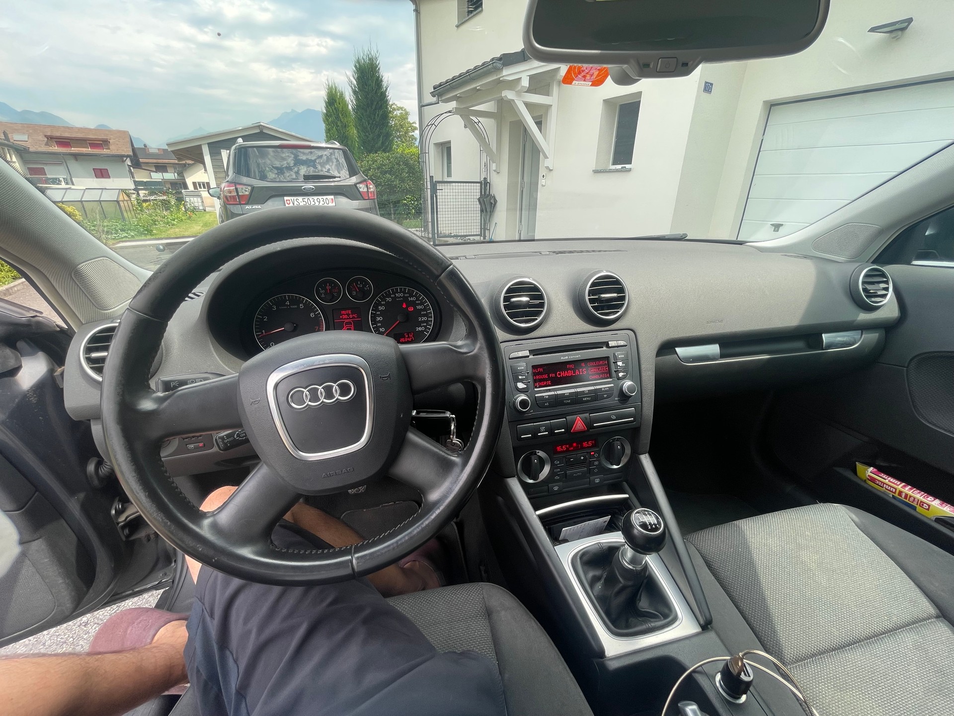 AUDI 1.8 16V T FSI Ambiente-image-0