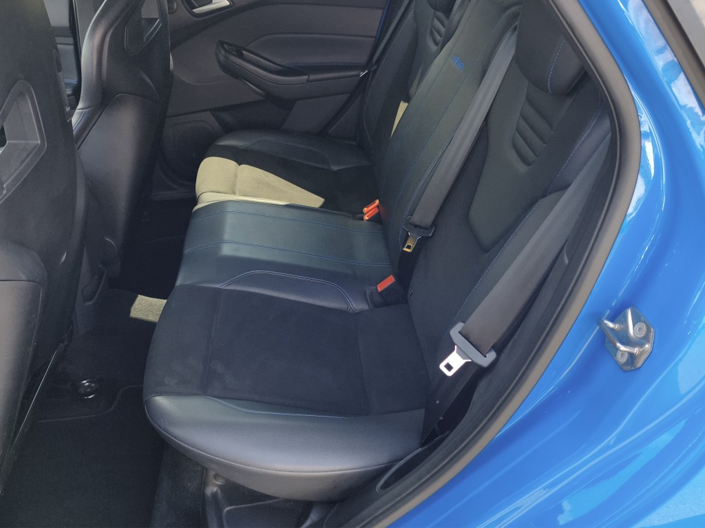 FORD Focus 2.3 EcoB RS AWD-image-3