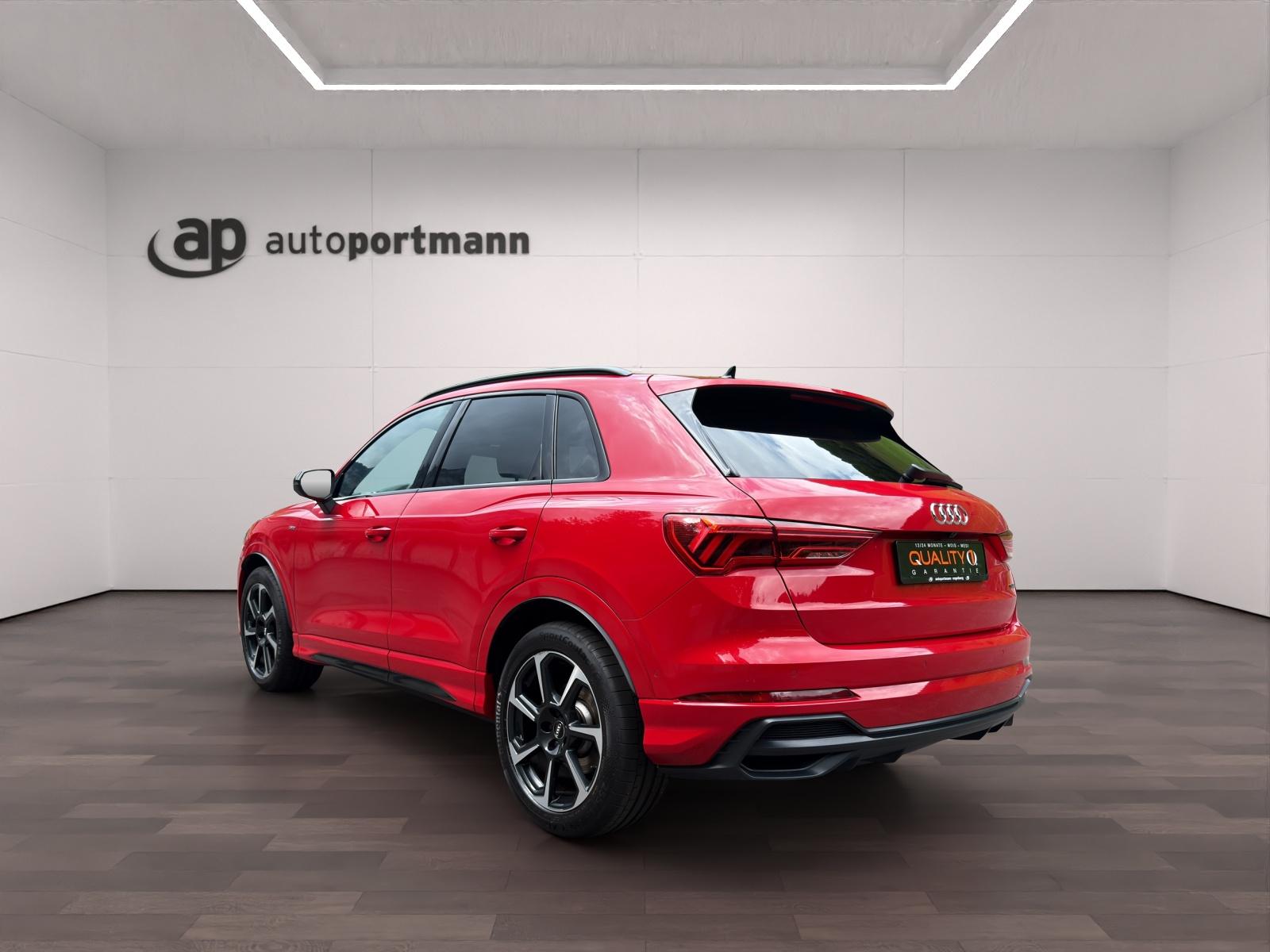 AUDI Q3 2.0 40 TFSI S line quattro S-Tronic-image-4