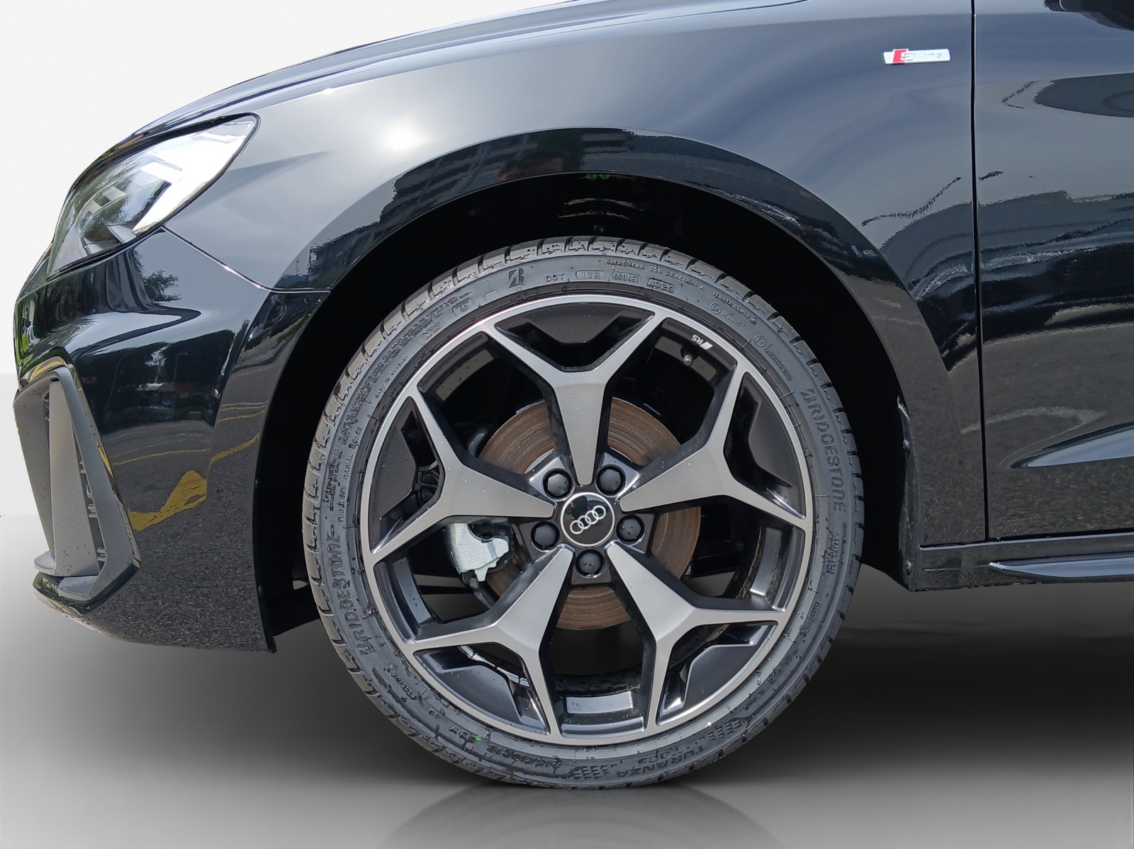 AUDI A1 Sportback 30 TFSI S Line Attraction S-tronic-image-13