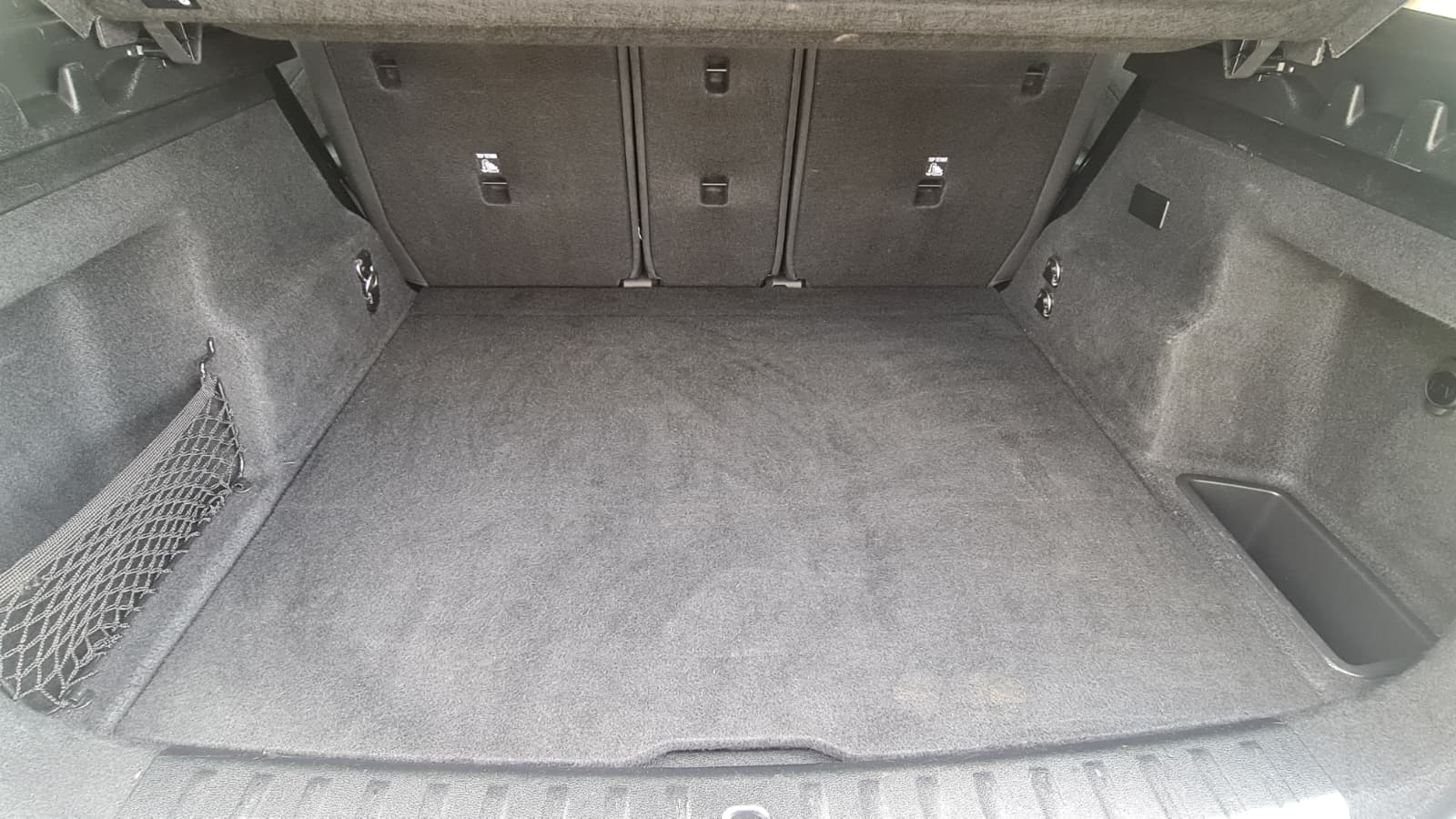 BMW iX1 xDrive 30 ** CH-Fahrzeug ** SoH Scan 100% ** Anh-Kupplung ** Innovation Paket **-image-8