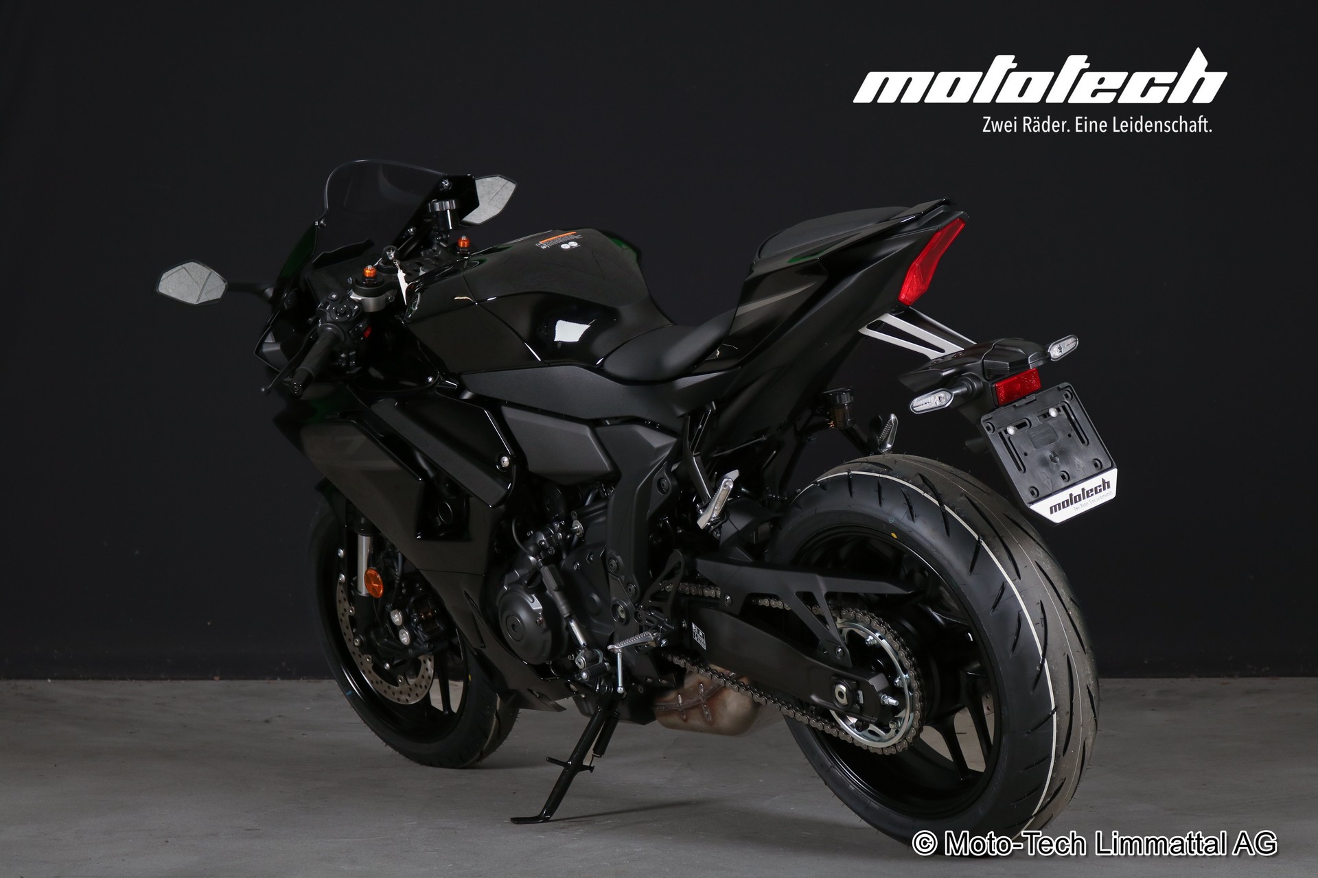 YAMAHA YZF-R7 (35kW)-showroom-element-3