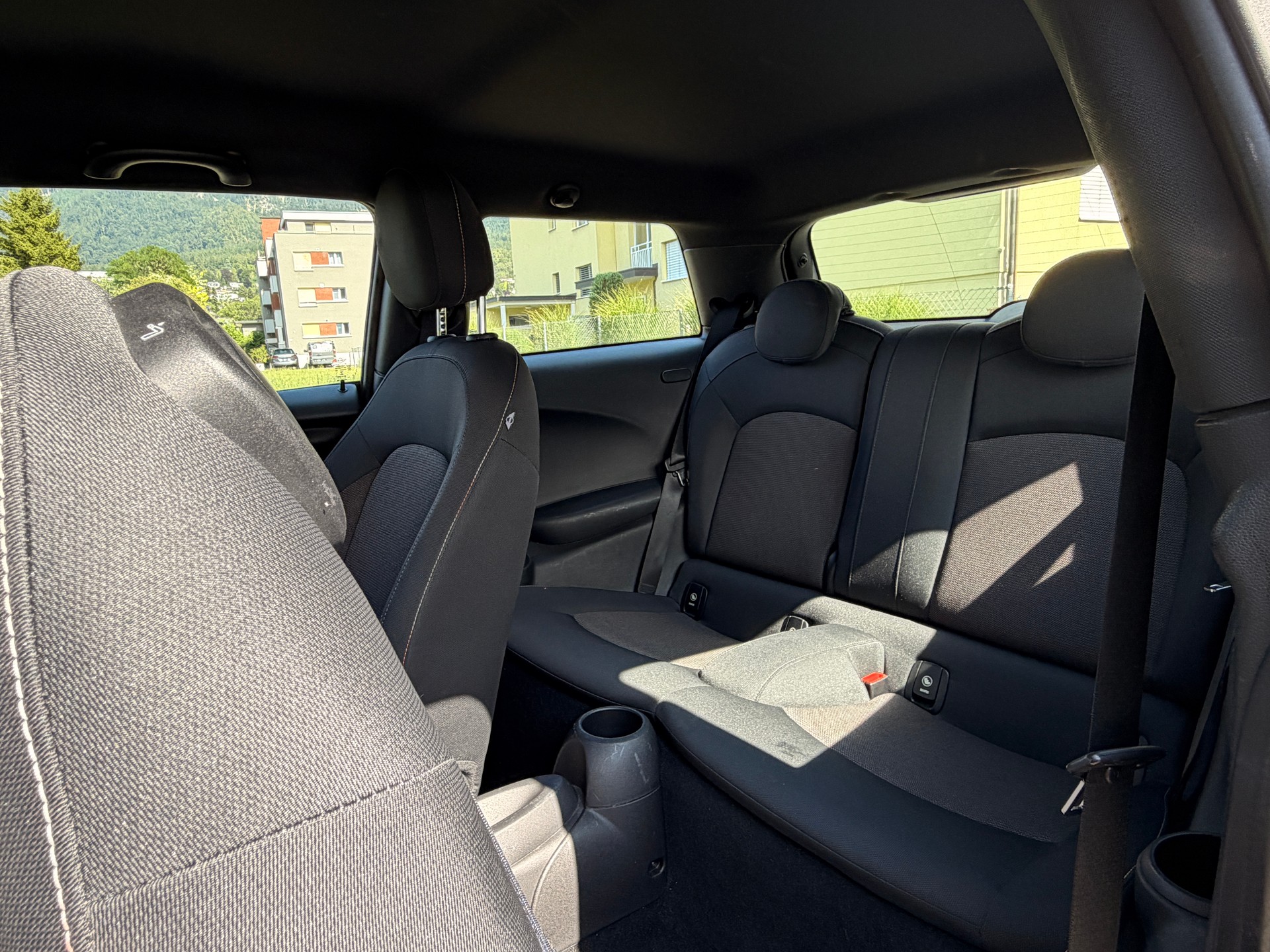 MINI 1.5i Cooper-image-4