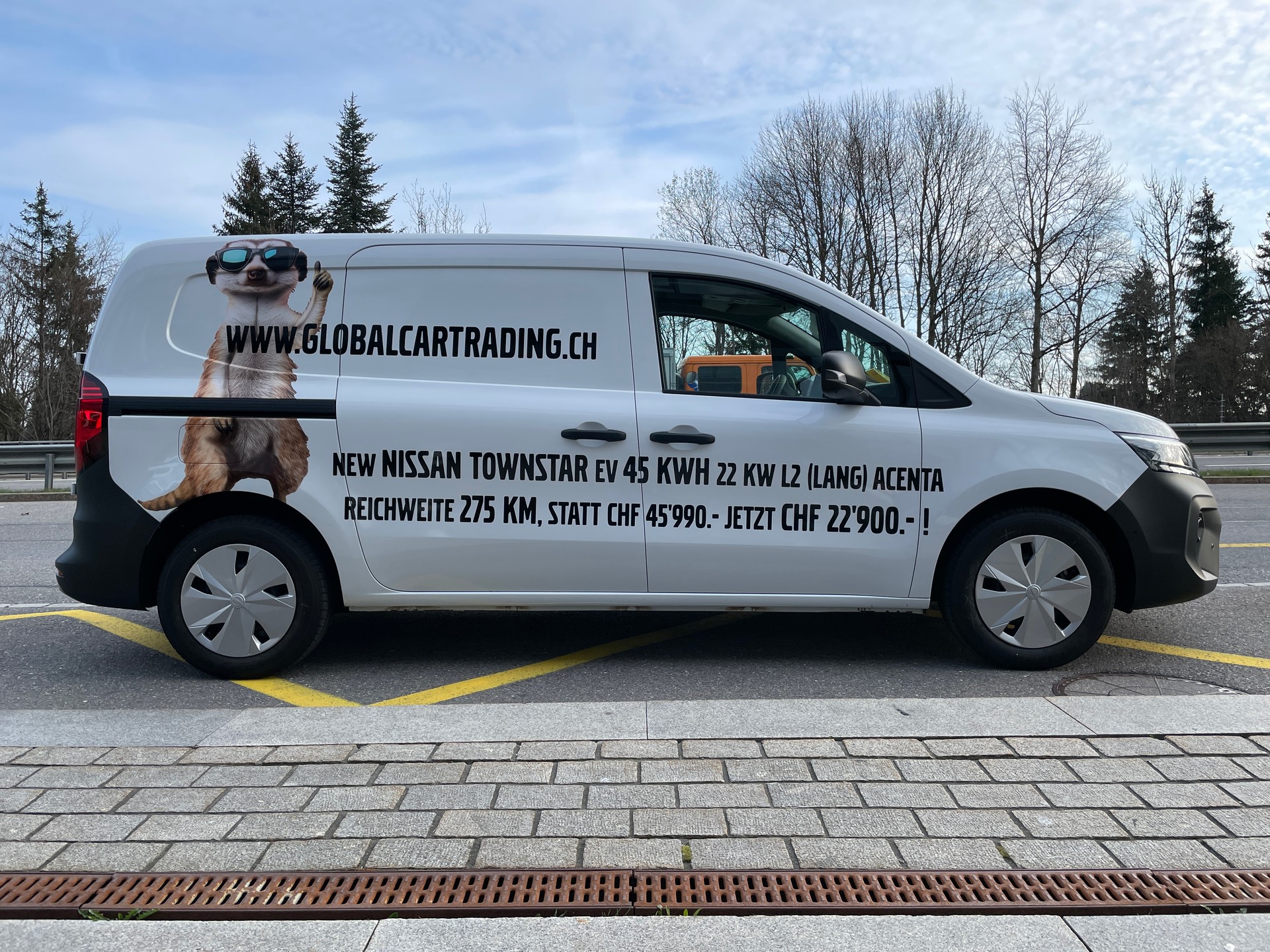 NISSAN Townstar EV45 kWh 22kW L2 Acenta-image-3