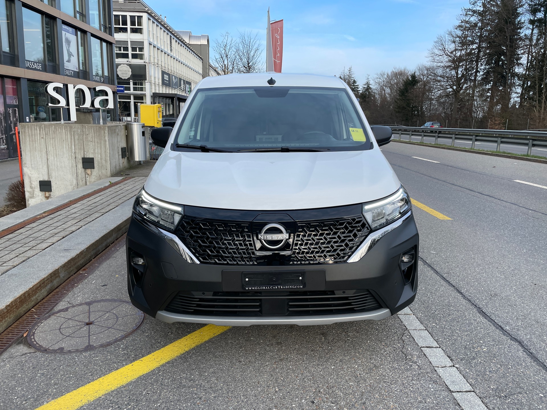 NISSAN Townstar EV45 kWh 22kW L2 Acenta-image-1