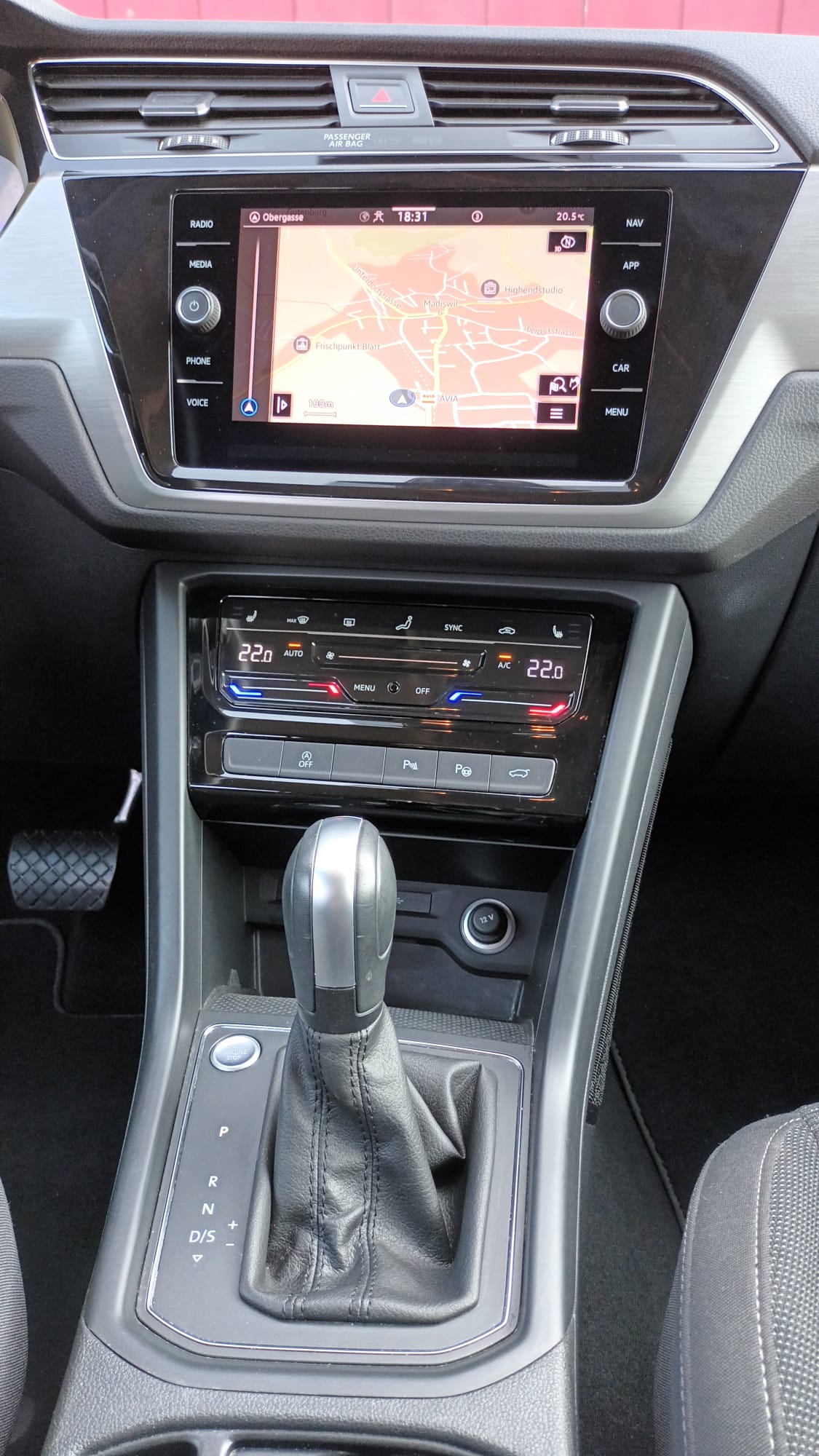 VW Touran 1.5 TSI EVO R-Line DSG-image-11