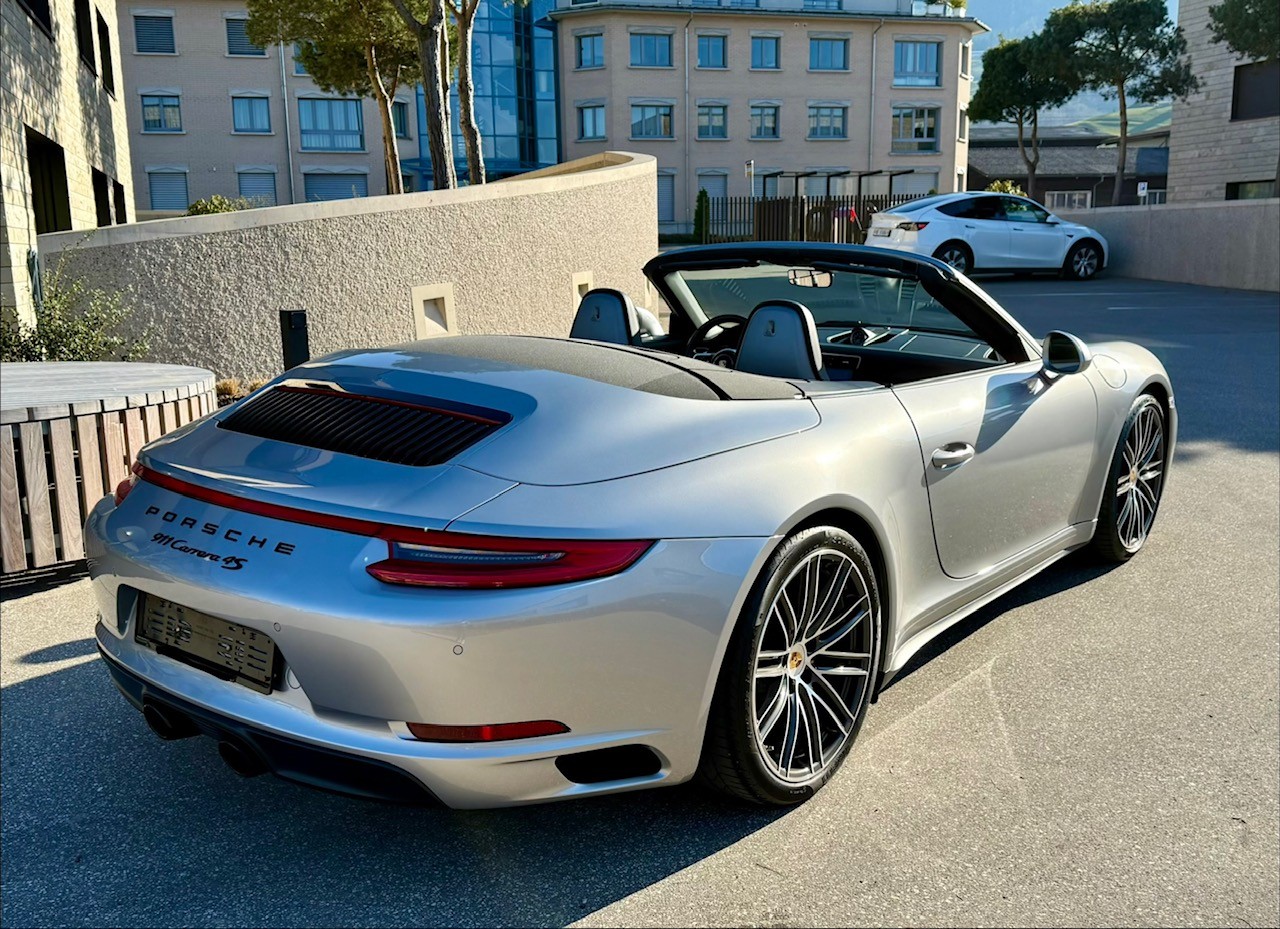 PORSCHE 911 Carrera 4S Cabrio PDK-image-2