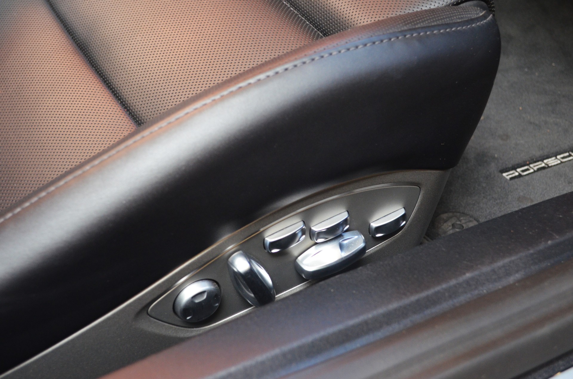 PORSCHE 911 Carrera 4S Cabrio PDK-image-12