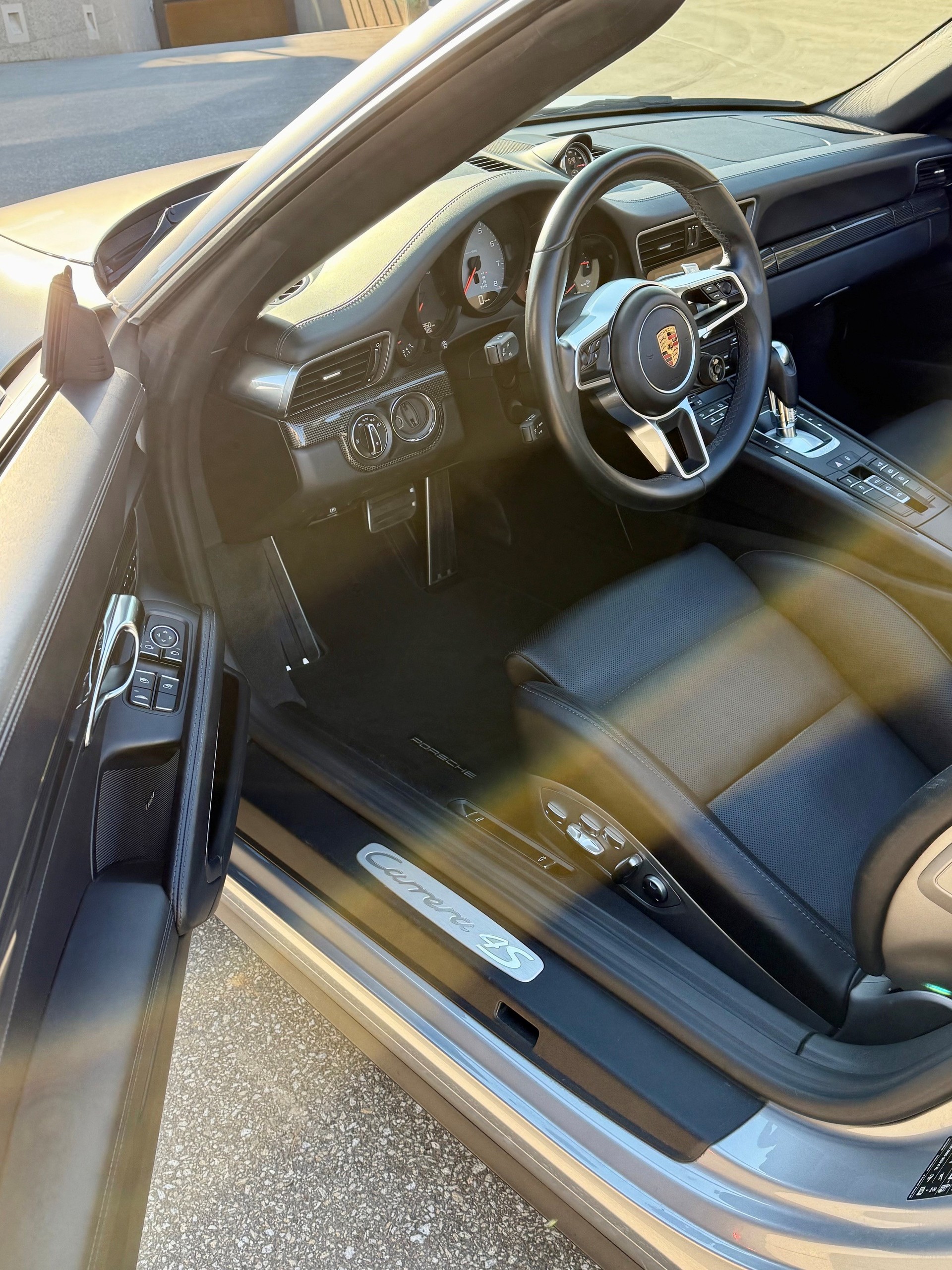 PORSCHE 911 Carrera 4S Cabrio PDK-image-4