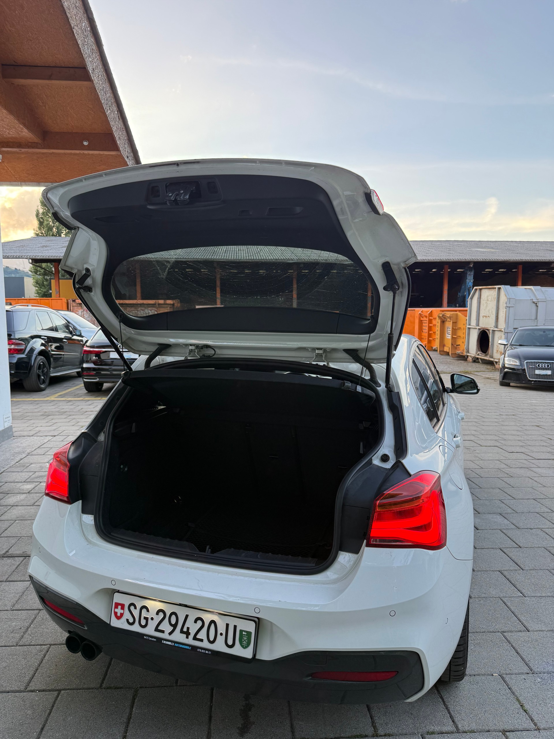 BMW 120d xDrive M Sport Steptronic-image-5