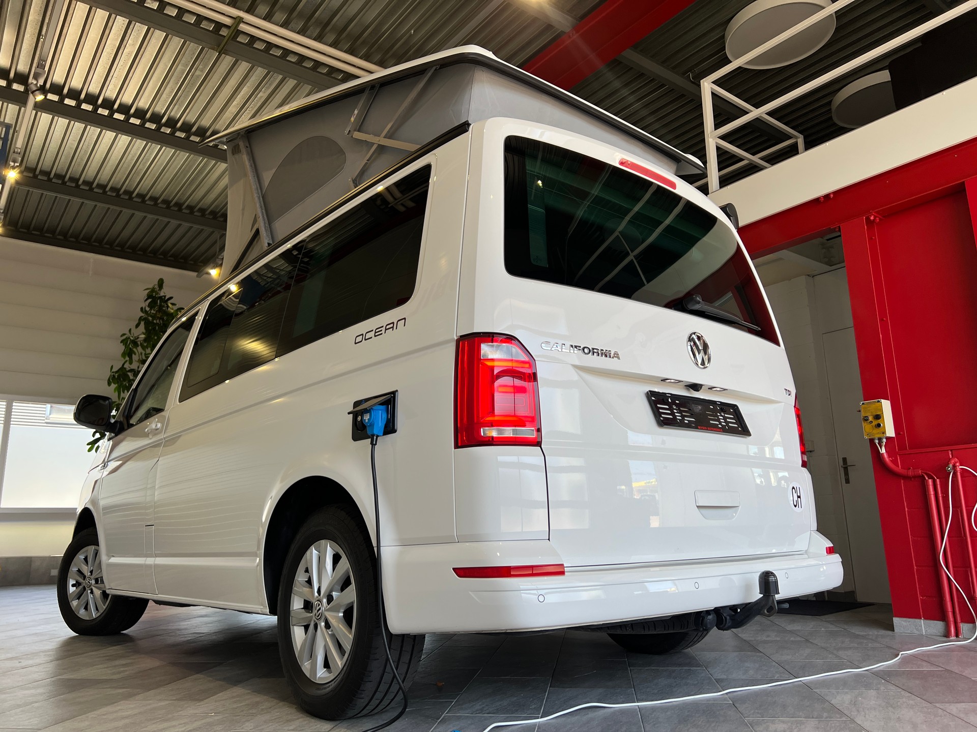 VW T6 California 2.0 TDI Ocean Liberty DSG-showroom-element-3