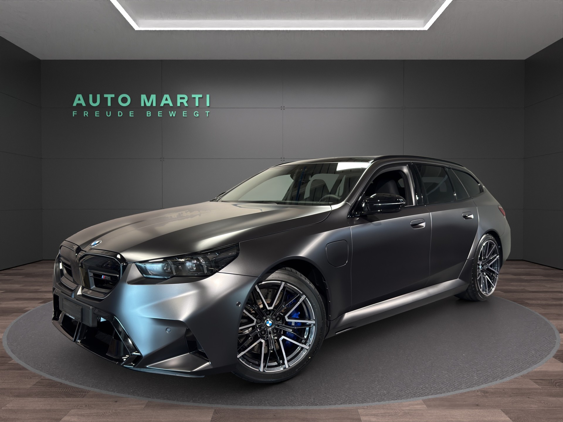 BMW M5 xDrive Touring