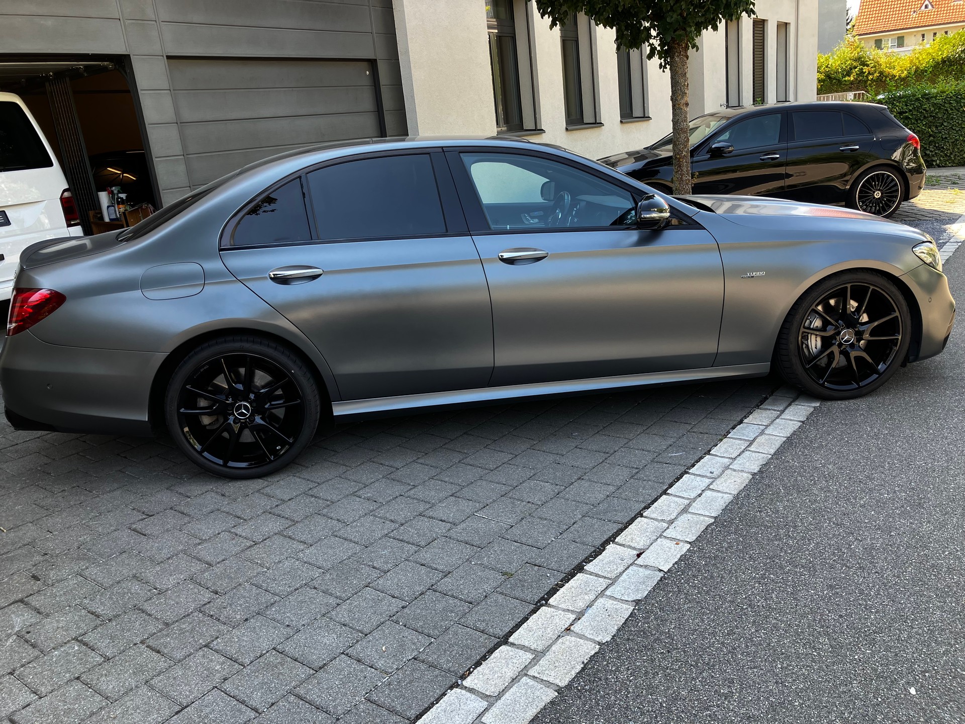 MERCEDES-BENZ E 53 AMG 4Matic+ Speedshift MCT-image-3