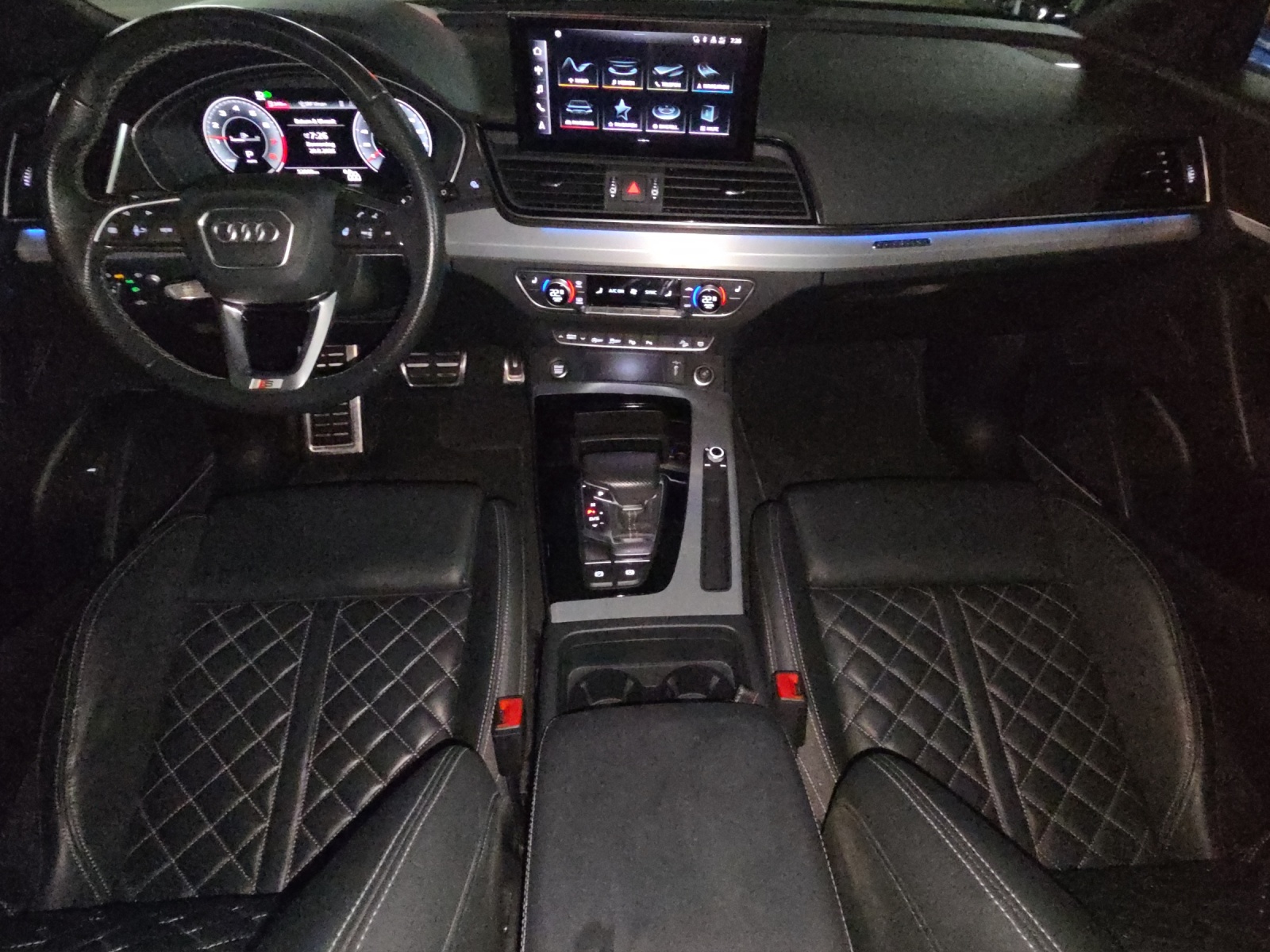 AUDI Q5 45 TFSI S-line quattro S-tronic-image-6