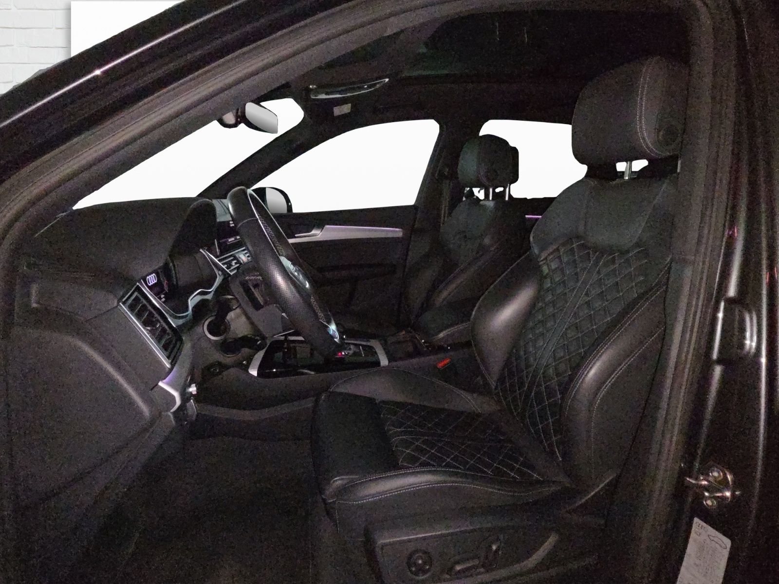 AUDI Q5 45 TFSI S-line quattro S-tronic-image-4