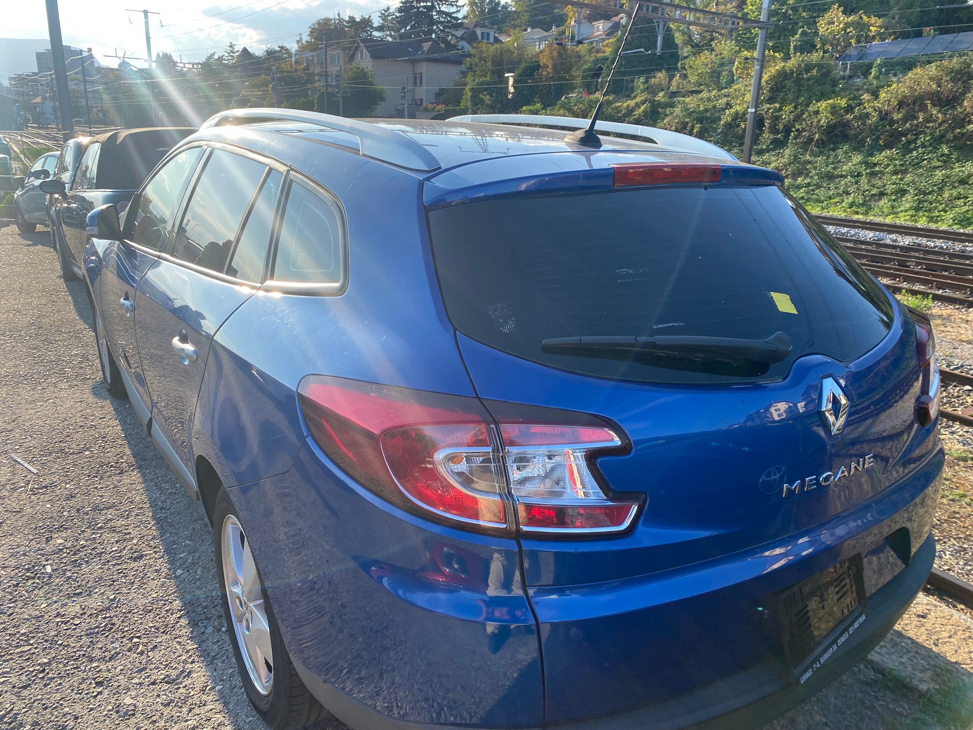 RENAULT Mégane Grandtour 2.0 16V Dynamique CVT-image-5
